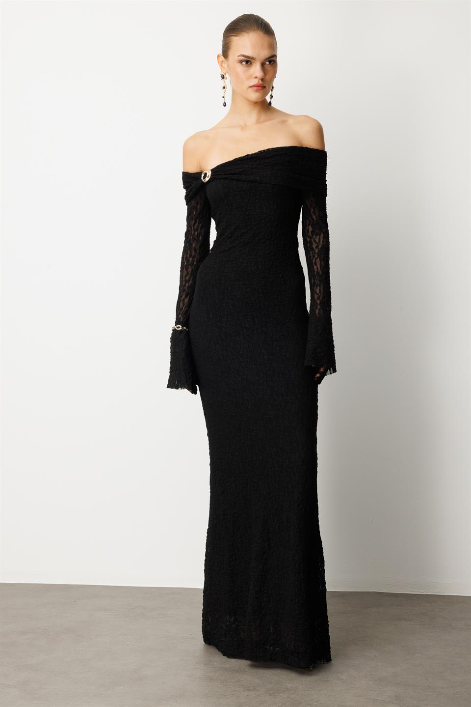 Kayık Yaka Dantel Elbise SİYAH