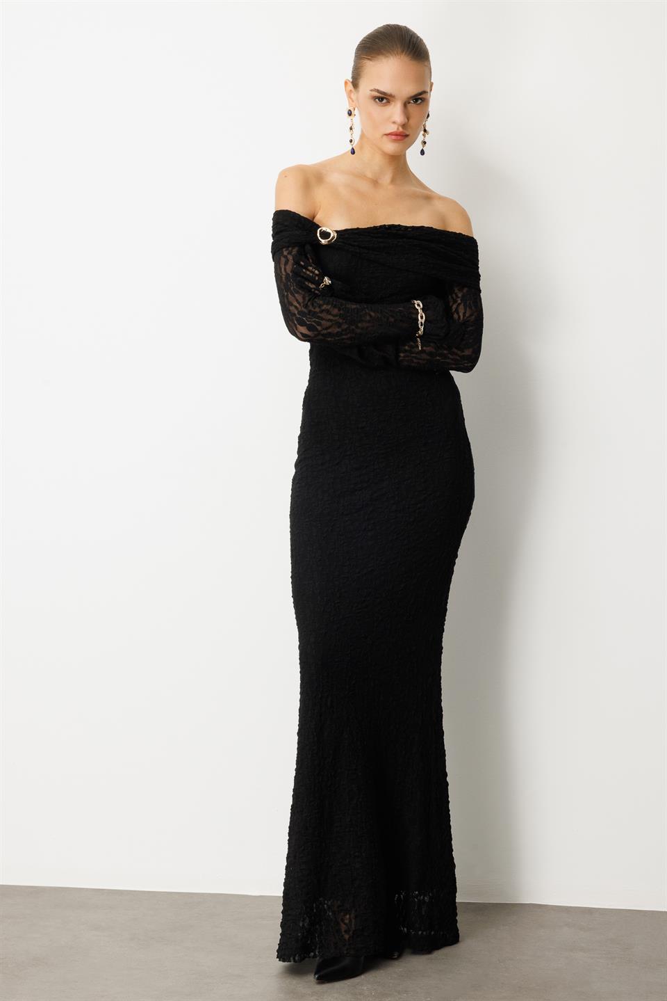 Kayık Yaka Dantel Elbise SİYAH