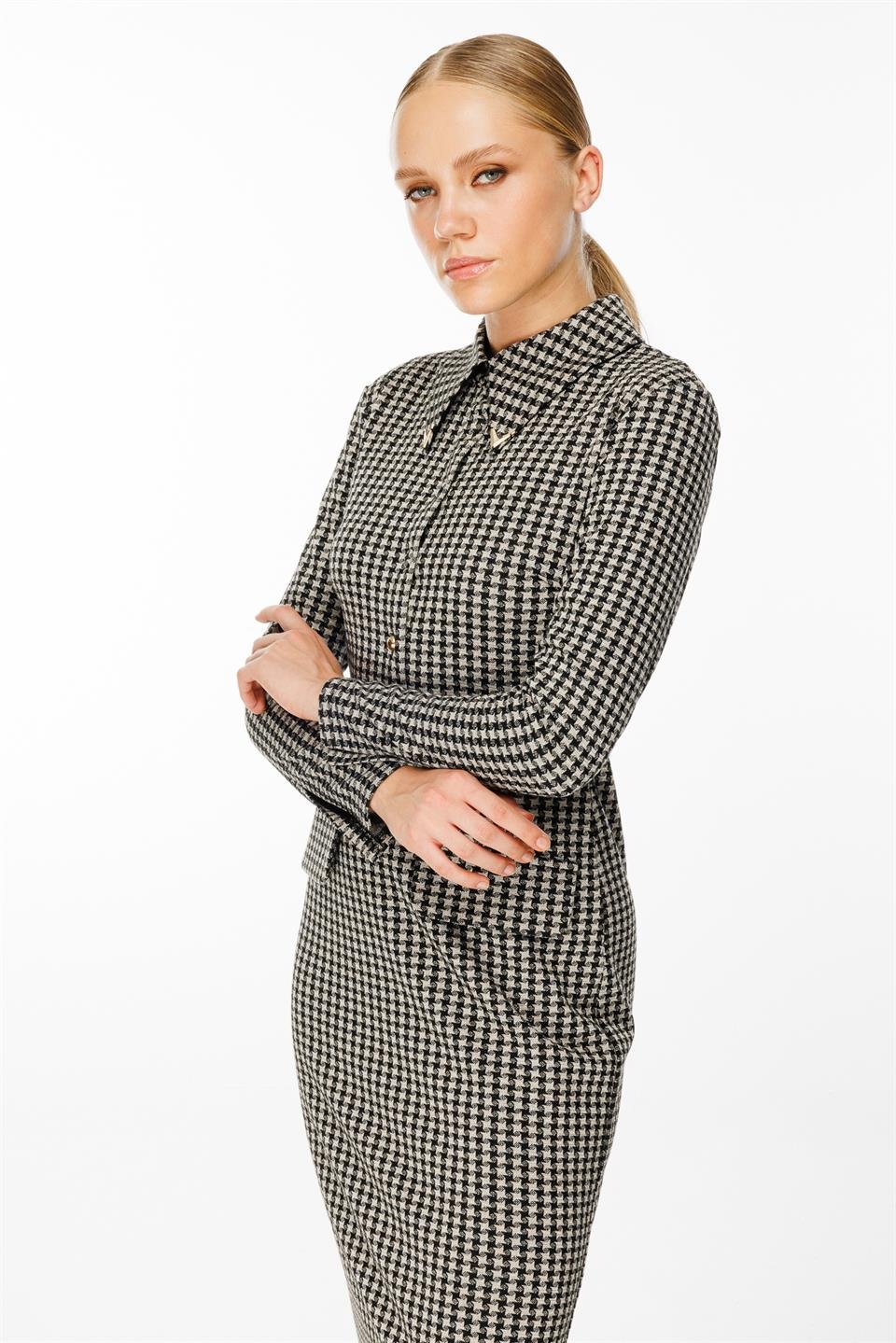 Kazayağı Desen Kapak Cepli Elbise SİYAH