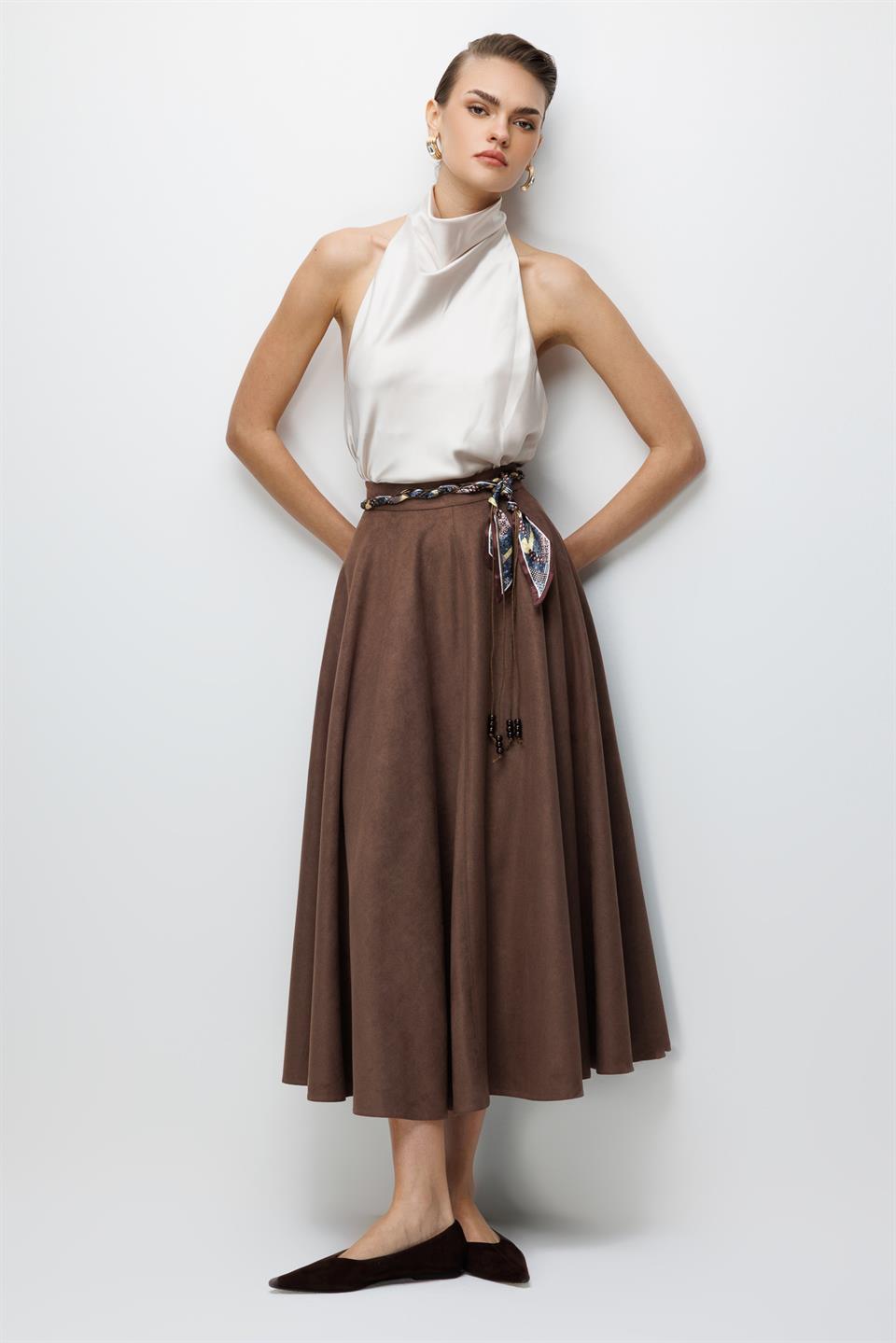 Kemer Detaylı Volanlı Süet Etek KAHVE