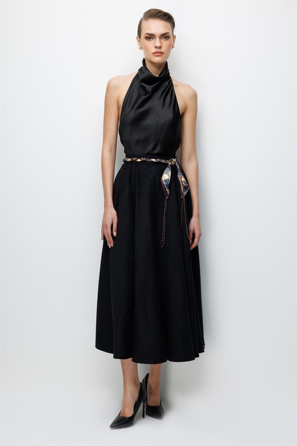 Kemer Detaylı Volanlı Süet Etek SİYAH