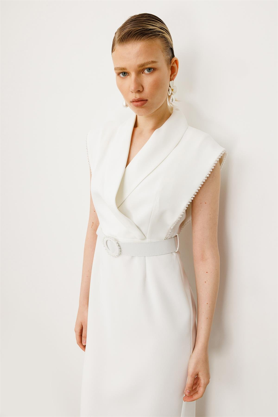 Kol Ağzı Boncuklu Kruvaze Elbise EKRU