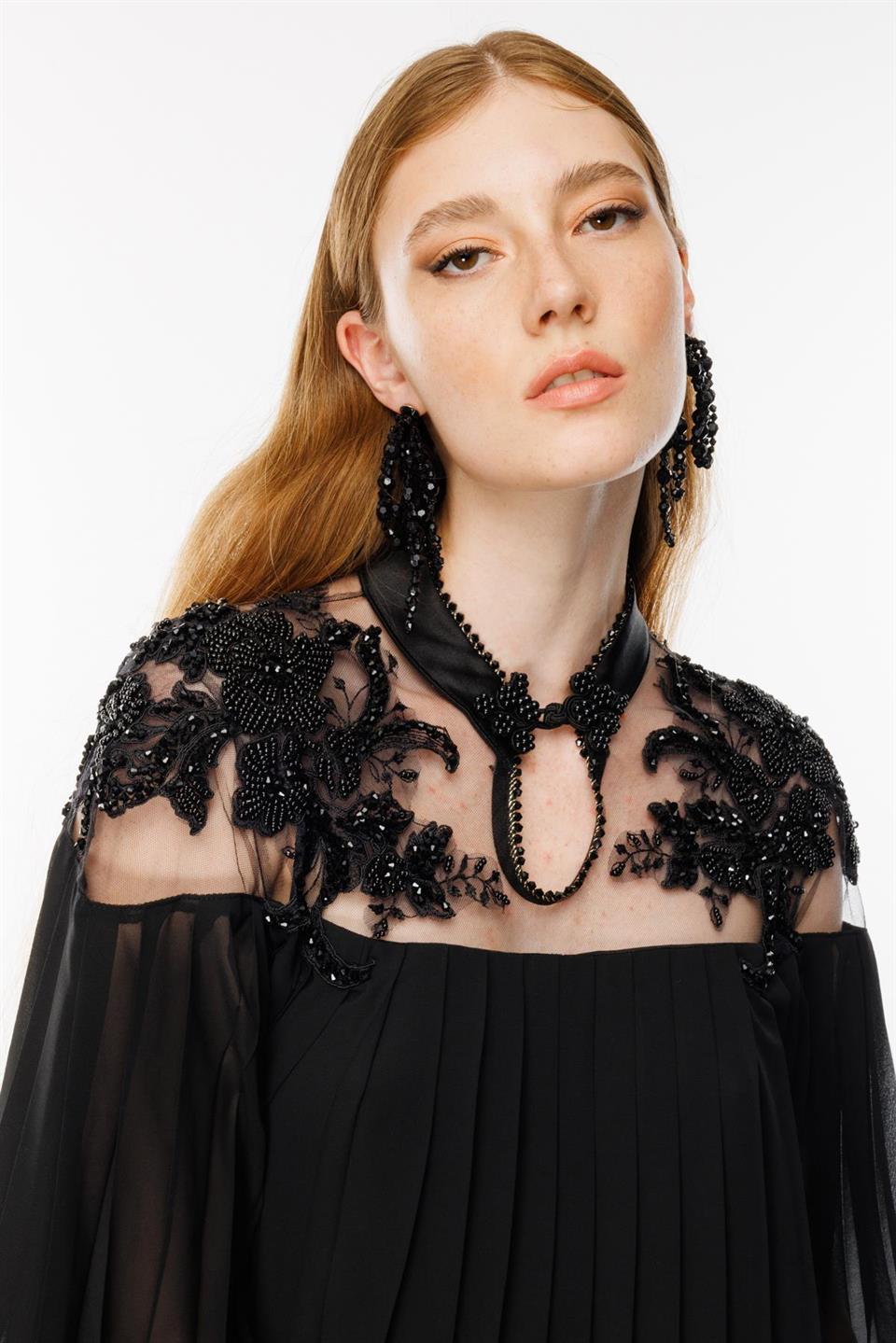 Feathered Armhole Pleated Dress BLACK