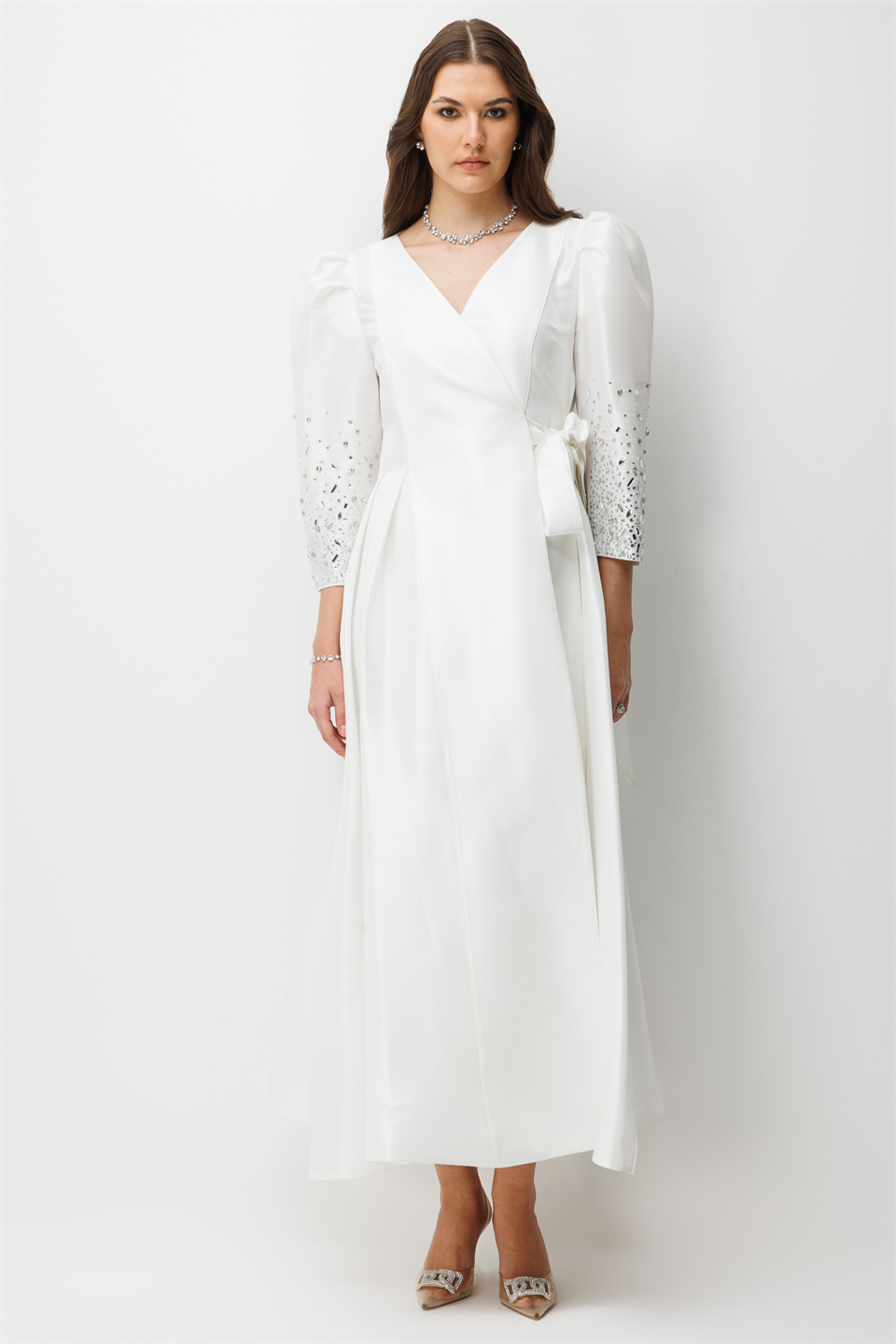 Kol Taş Detaylı Kruvaze Bağlamalı V Yaka Abiye BEYAZ