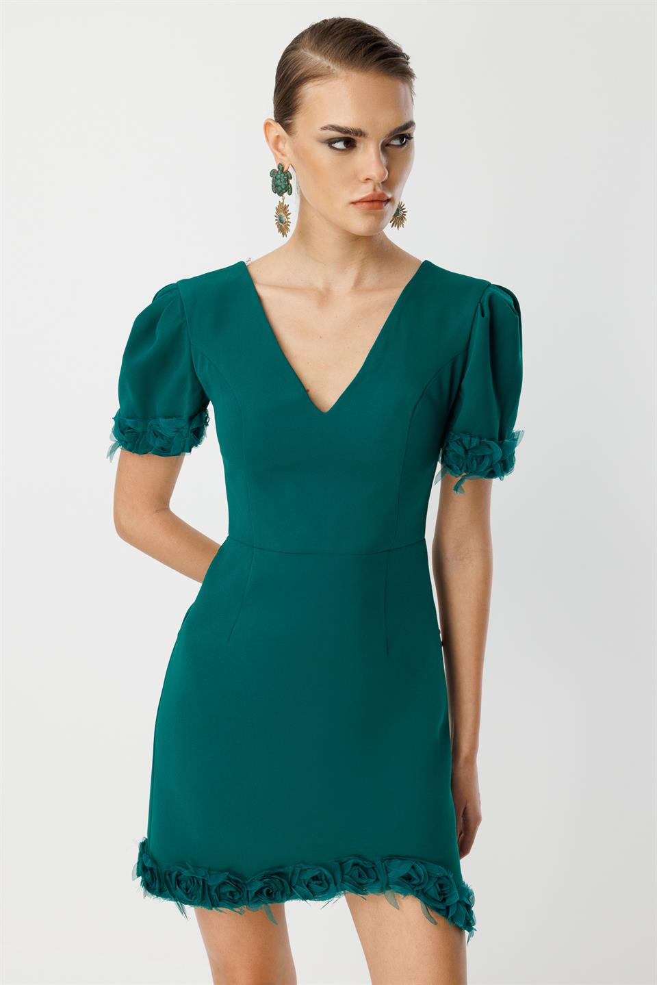 Kol Ve Etek Ucu Gül Detaylı Elbise ZÜMRÜT