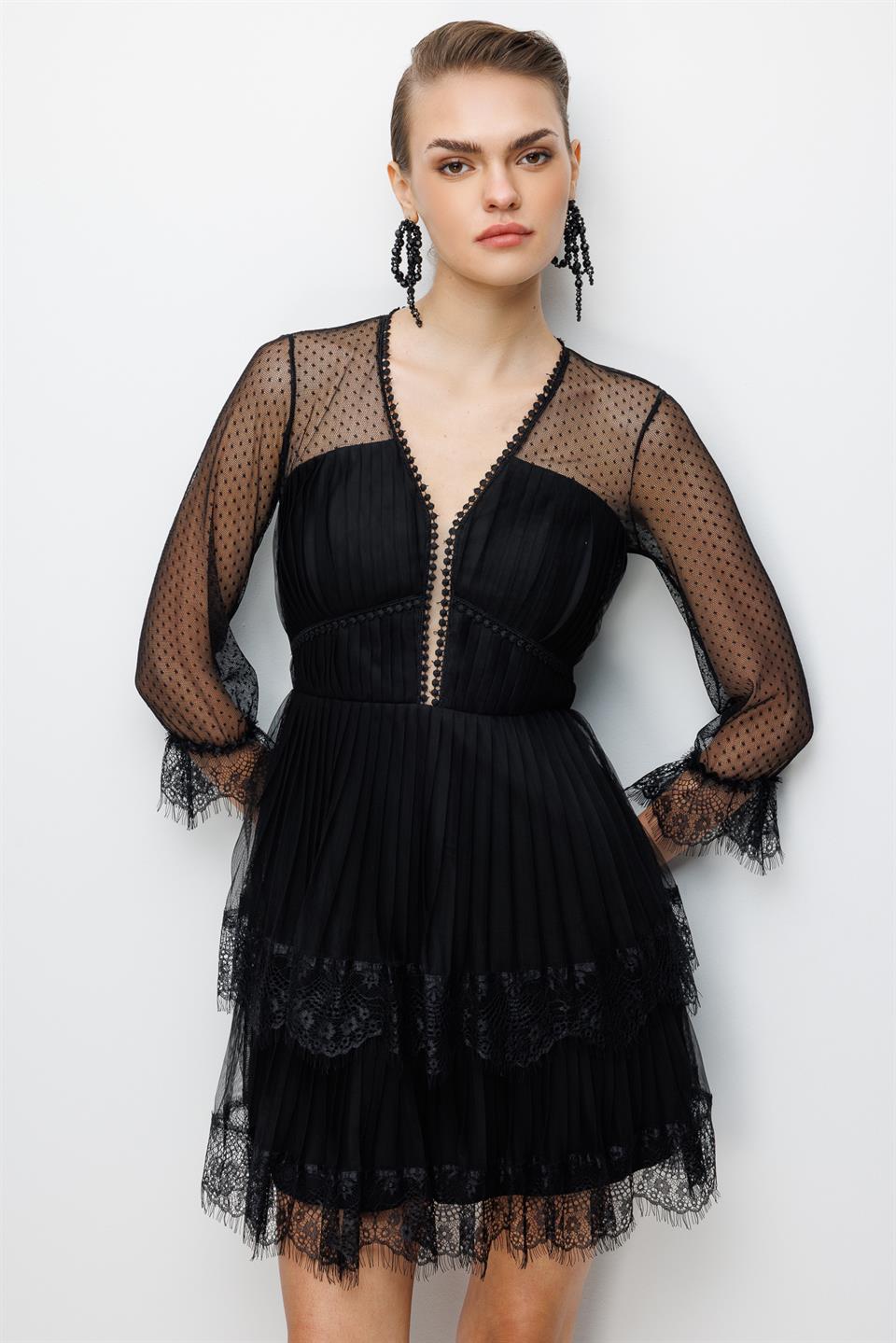 Kolları File Detaylı Mini Dantel Elbise SİYAH