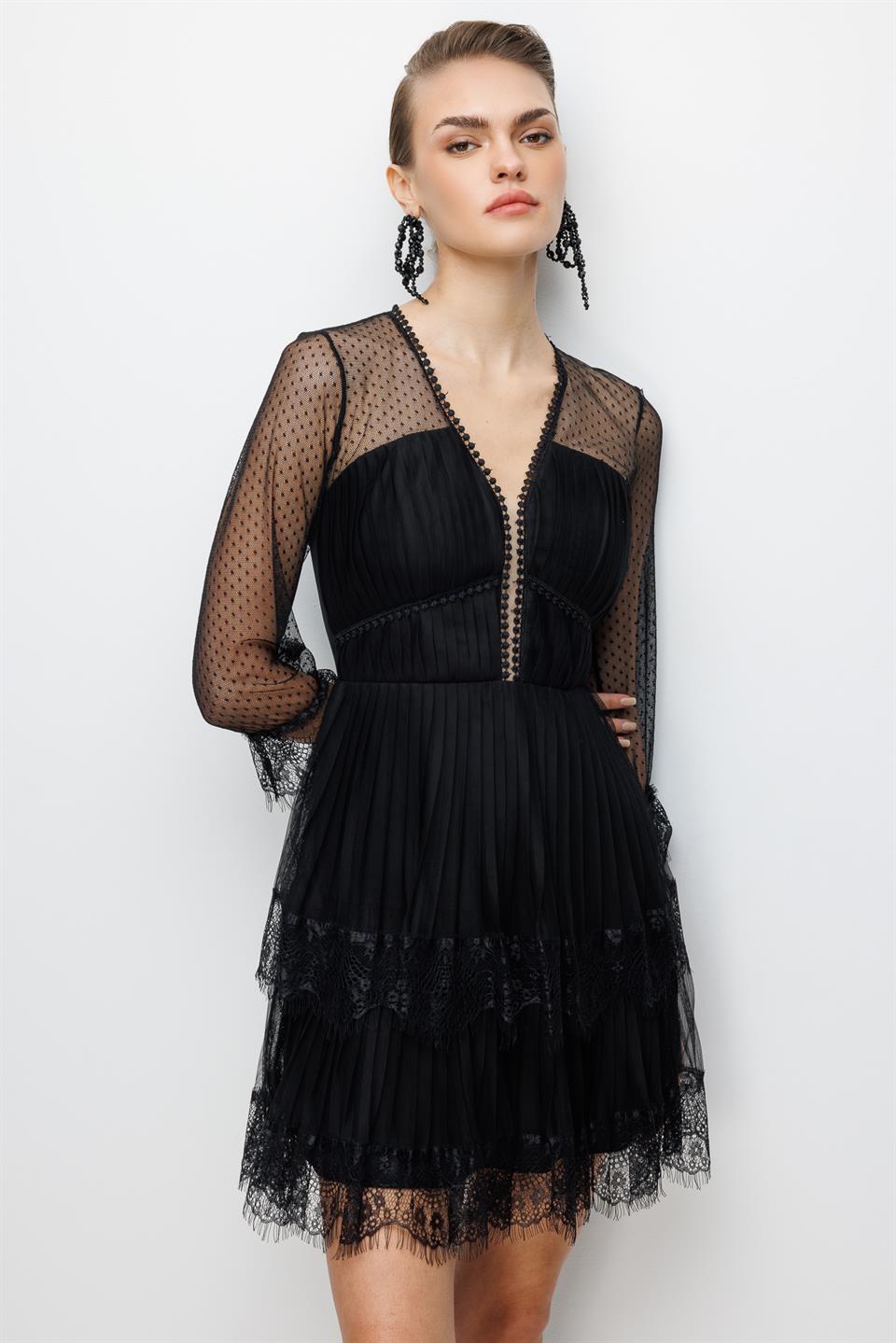 Kolları File Detaylı Mini Dantel Elbise SİYAH