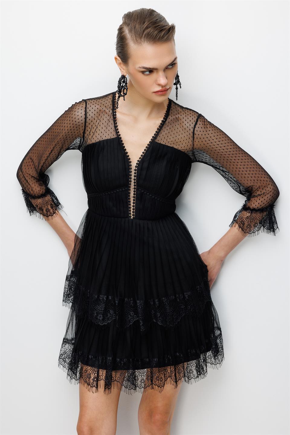 Kolları File Detaylı Mini Dantel Elbise SİYAH