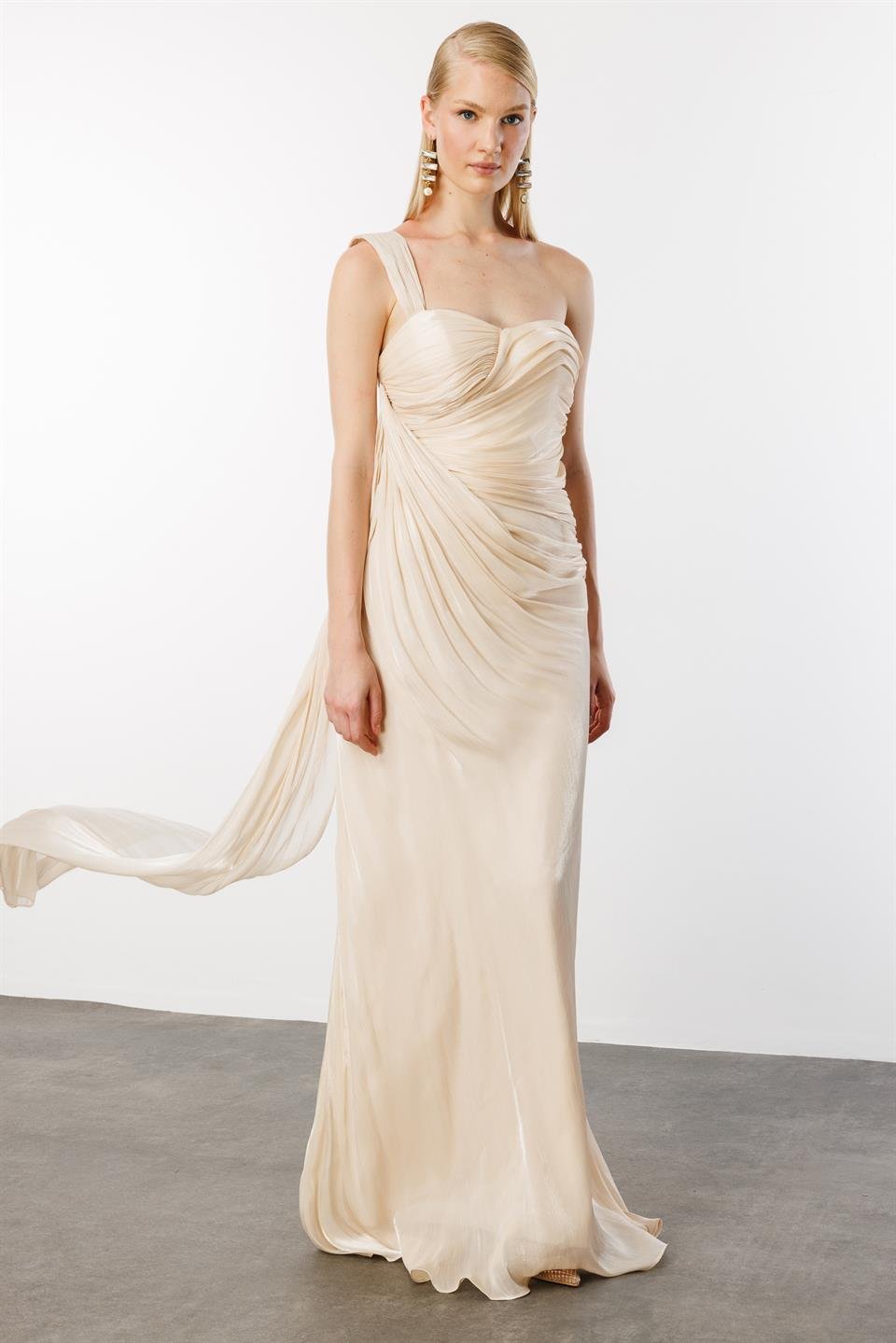 Komple Büzgülü Belden Parçalı Tek Omuz Elbise GOLD