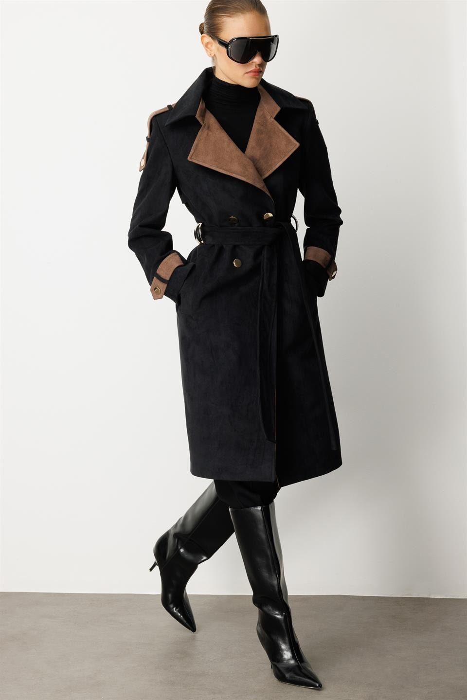Kontrast Renk Süet Garnili Trençkot SİYAH