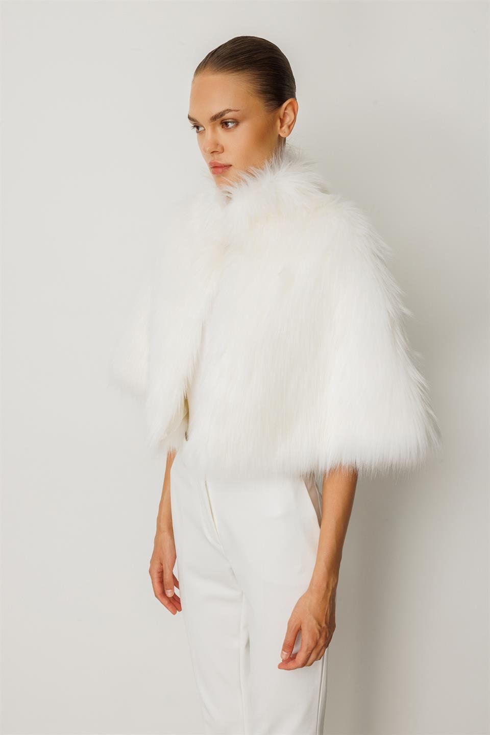 Kürk Detay Pelerin BEYAZ