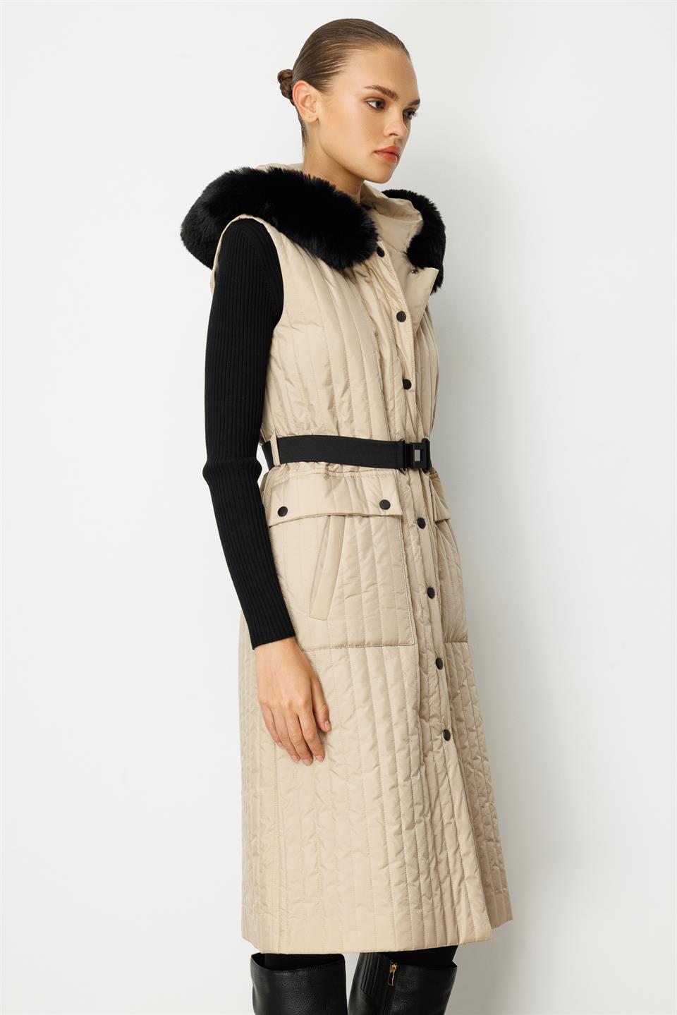 Kürk Detaylı Uzun Yelek BEJ
