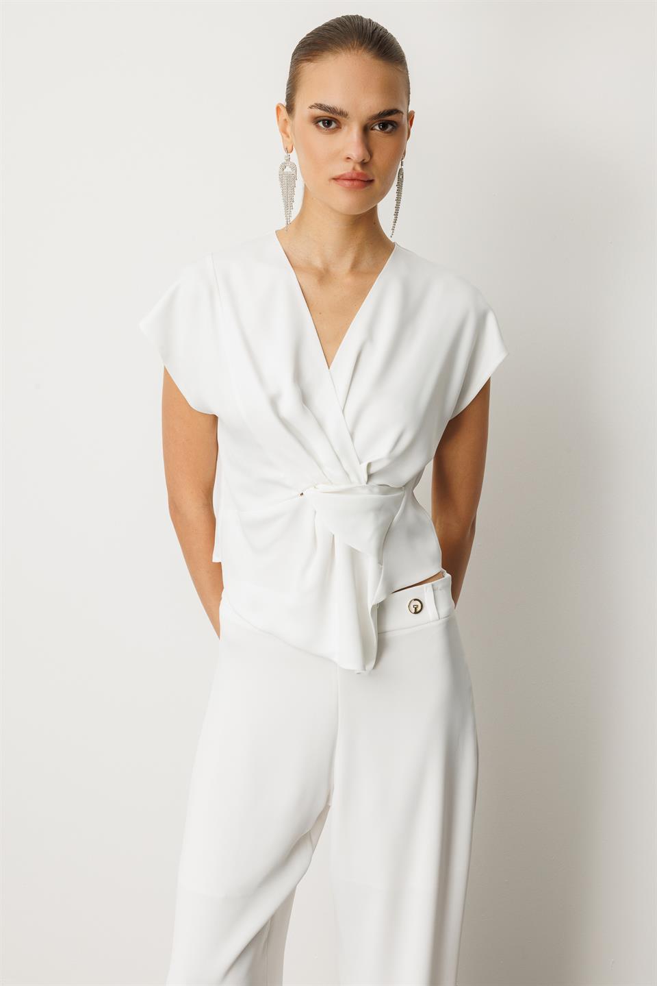 Kuruvaze Drapeli Bluz BEYAZ