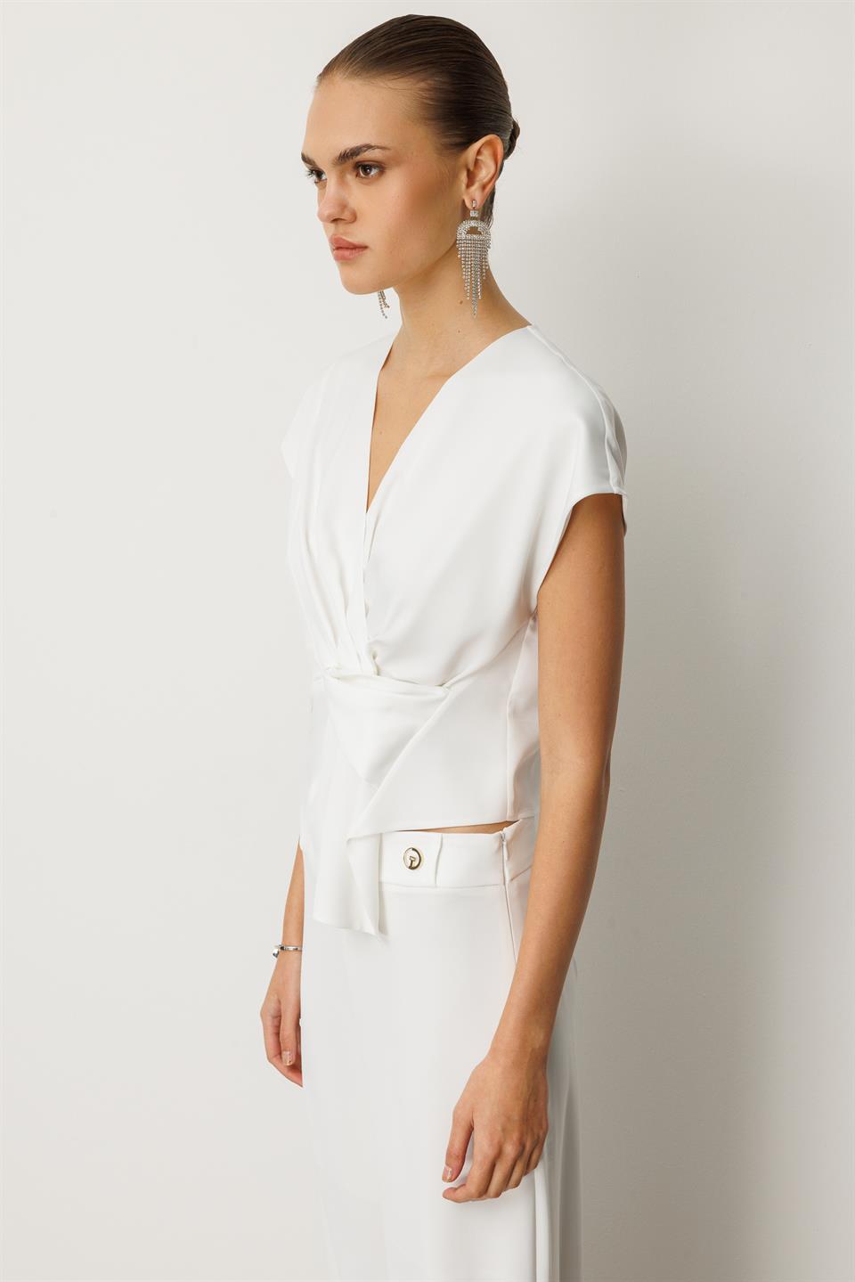 Kuruvaze Drapeli Bluz BEYAZ