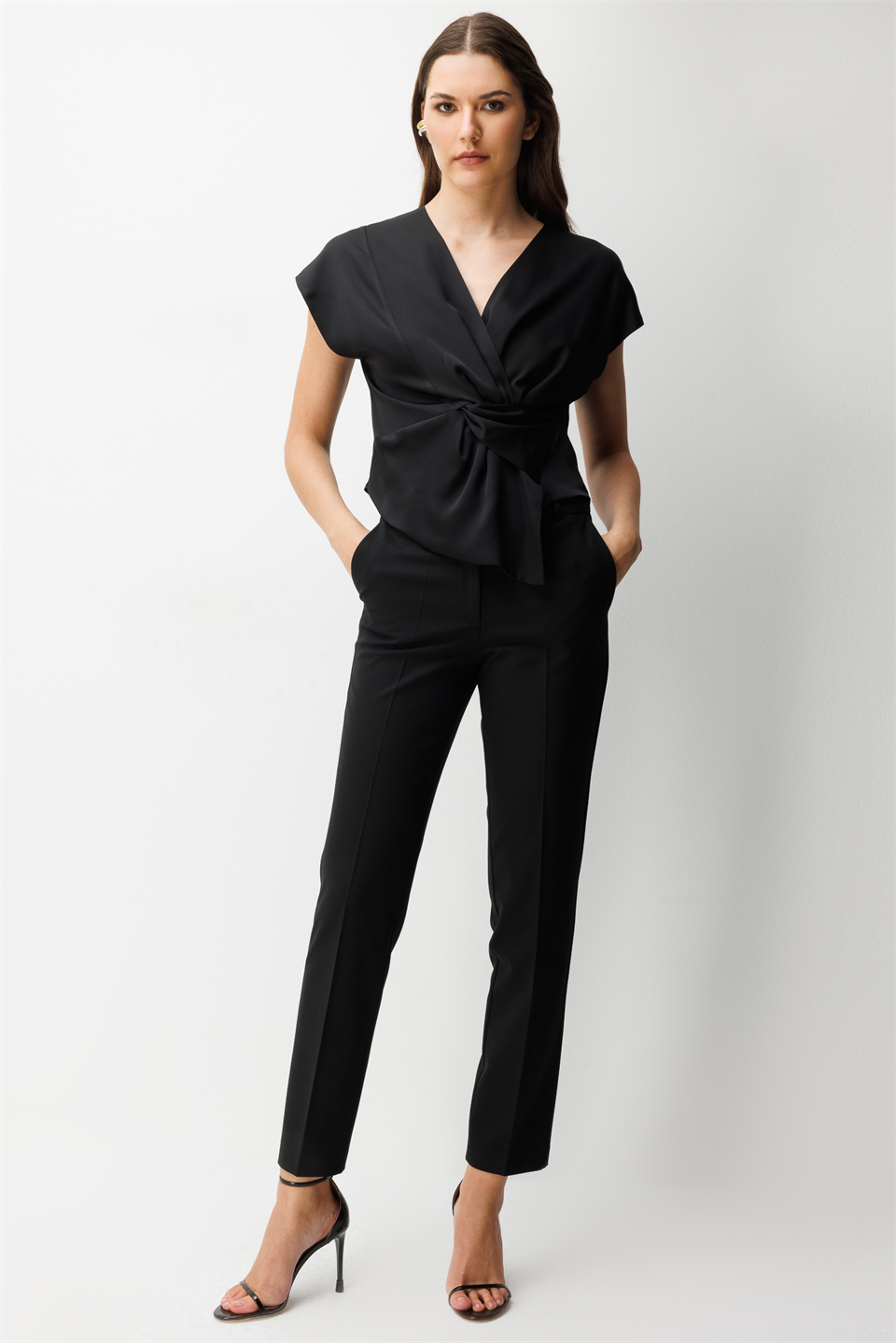 Kuruvaze Drapeli Bluz SİYAH