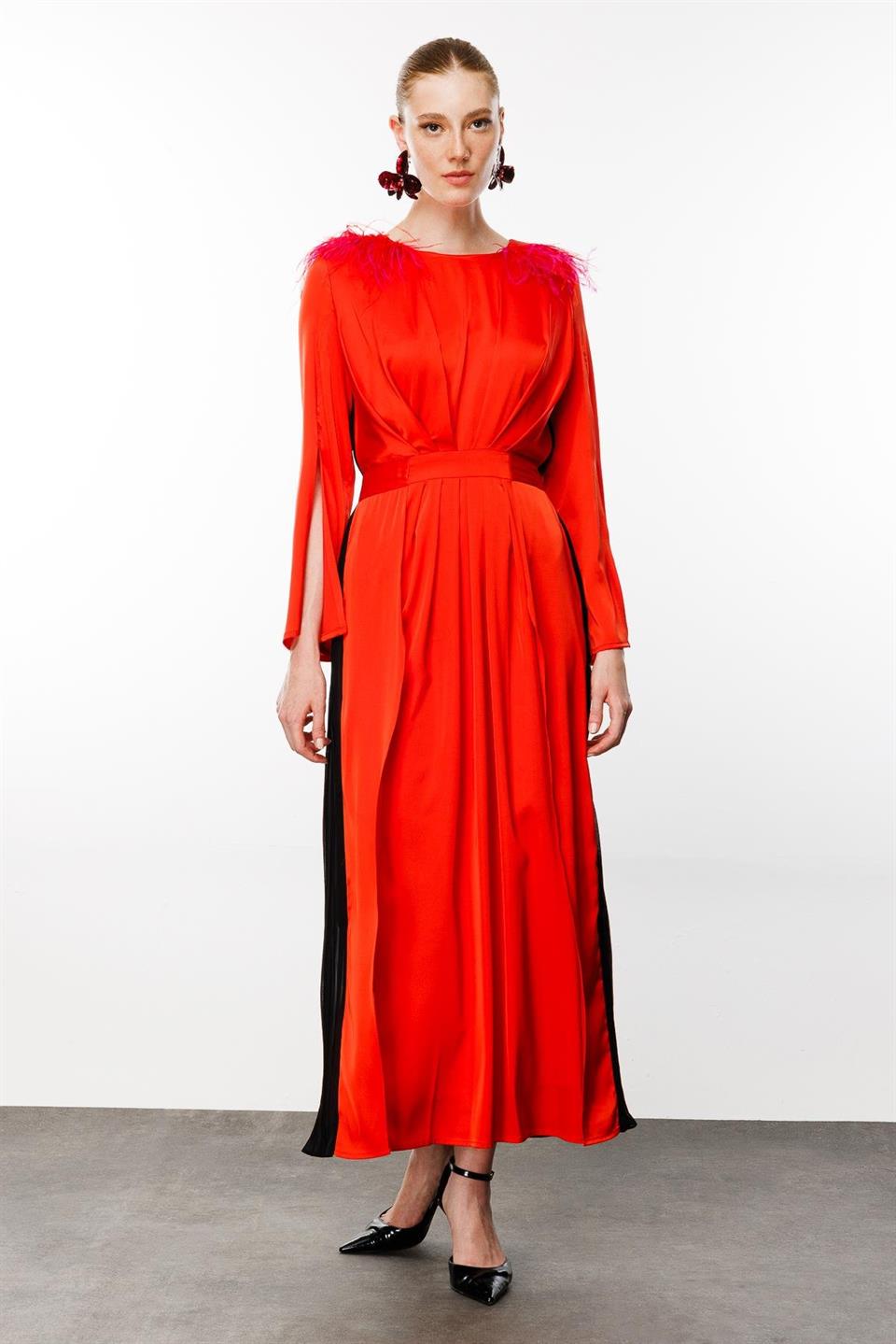 Feather Shoulders Pleated Back Dress ORANGE