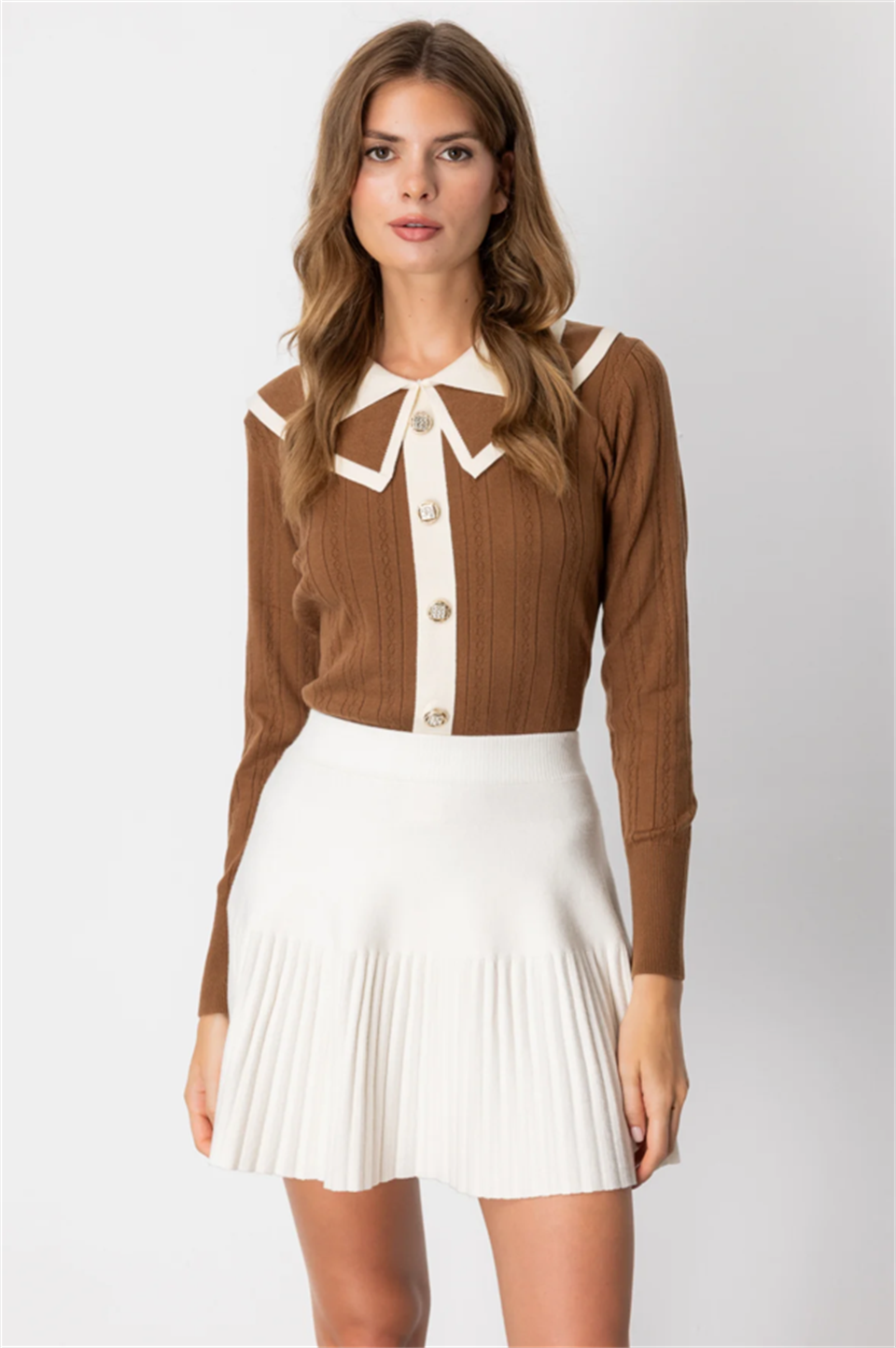 Önü Düğmeli Yakalı Triko Kazak MOCCA