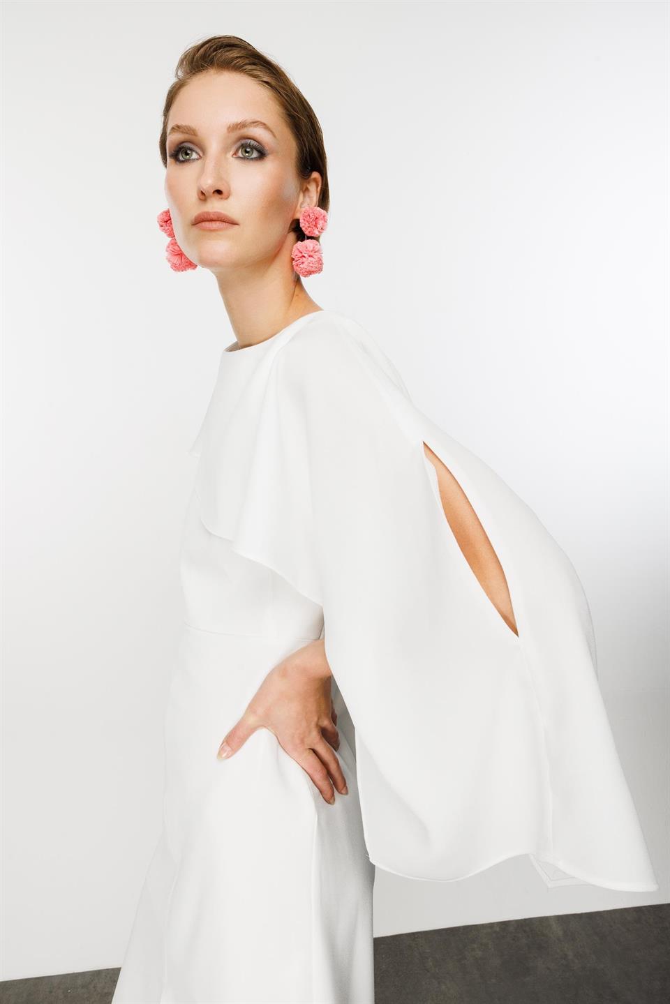 Nefeli Cape Collar Slit White Dress