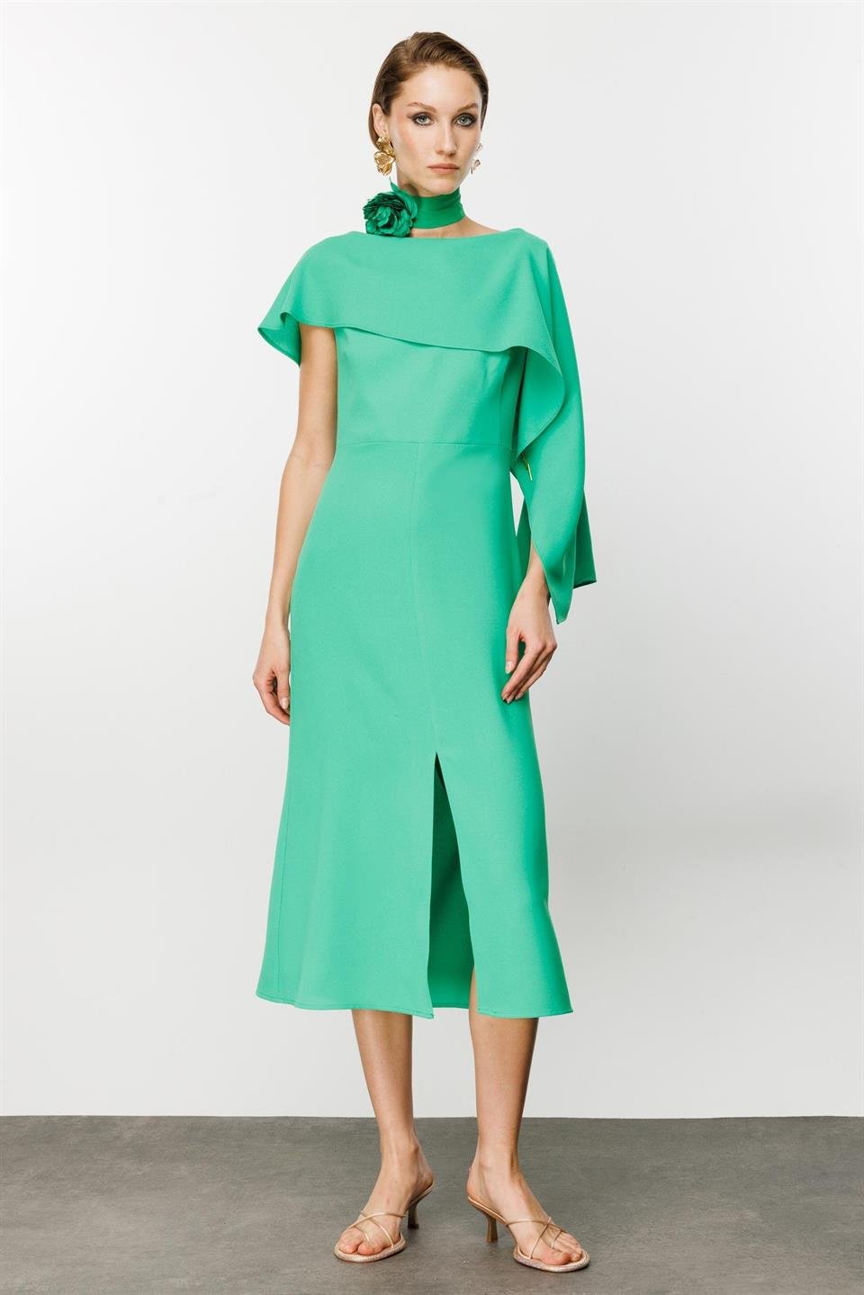 Nefeli Cape Collar Slit Green Dress