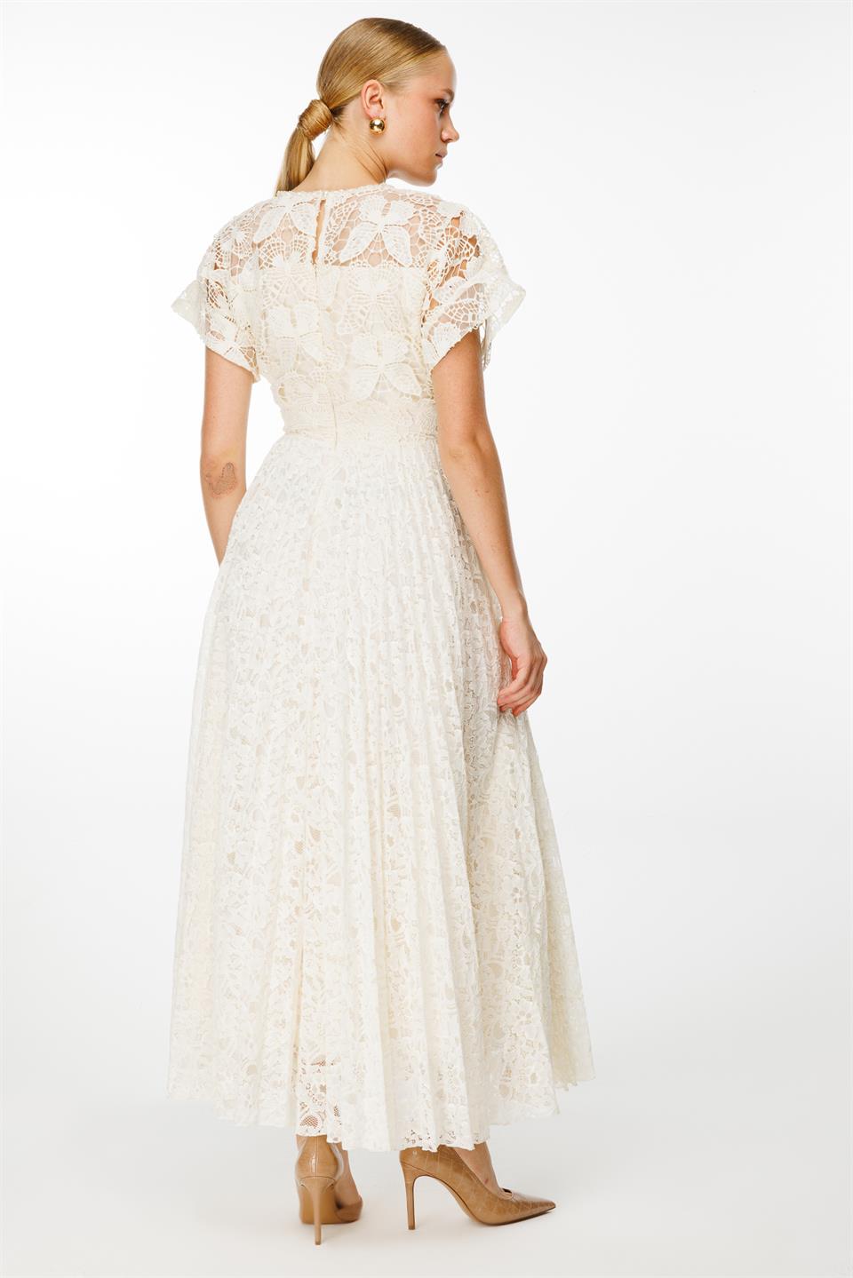 Pilise Etekli Kelebek Detaylı Elbise EKRU