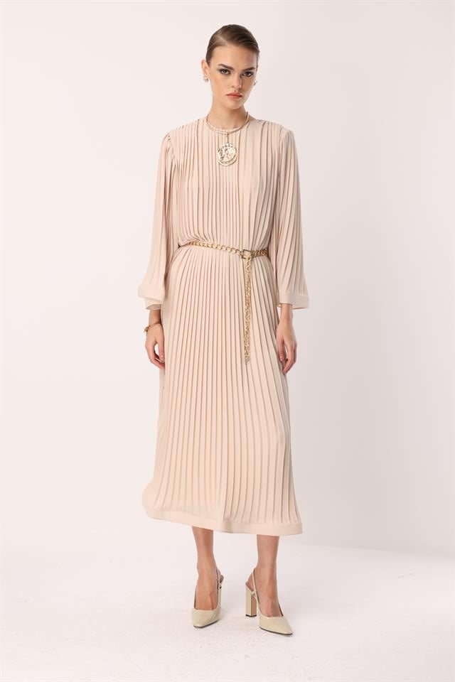 Piliseli Grenli Zincir Kemerli Elbise BEJ