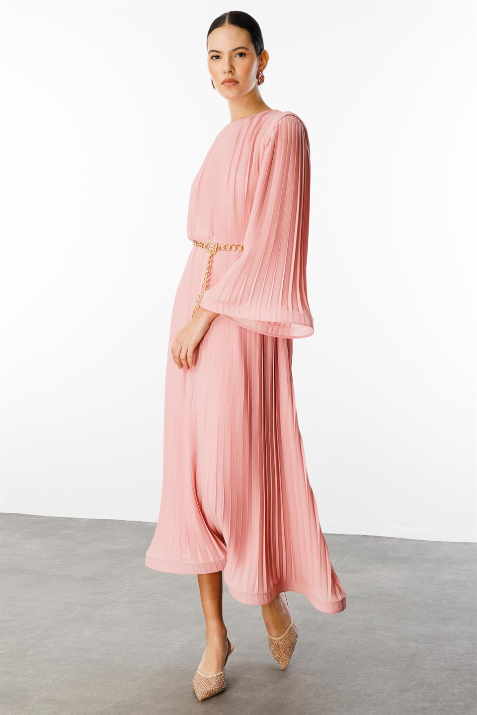 Piliseli Grenli Zincir Kemerli Elbise PUDRA