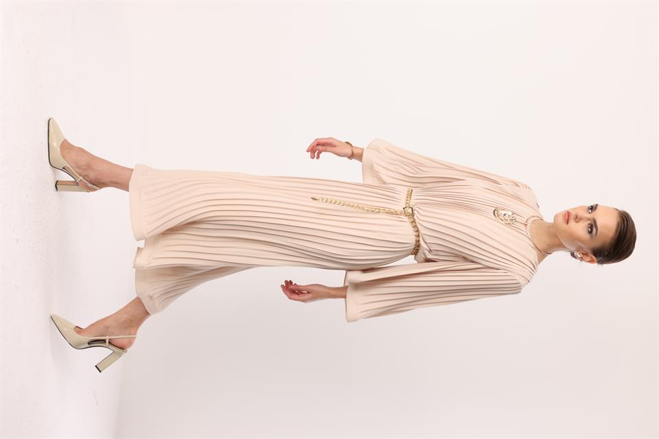 Piliseli Grenli Zincir Kemerli Elbise BEJ