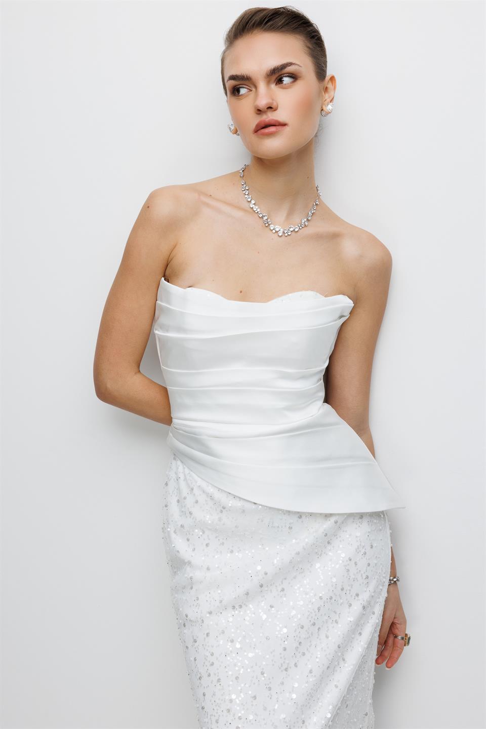 Straplez Yaka Payet İşlemeli Maxi Boy Abiye EKRU