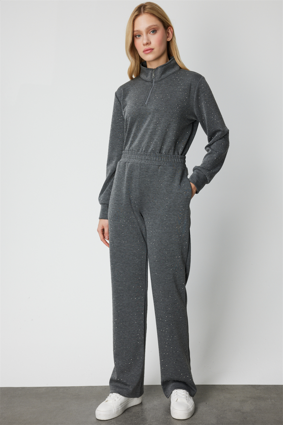 Tamamı Taşlı Bol Paça Eşofman Alt ANTRASİT