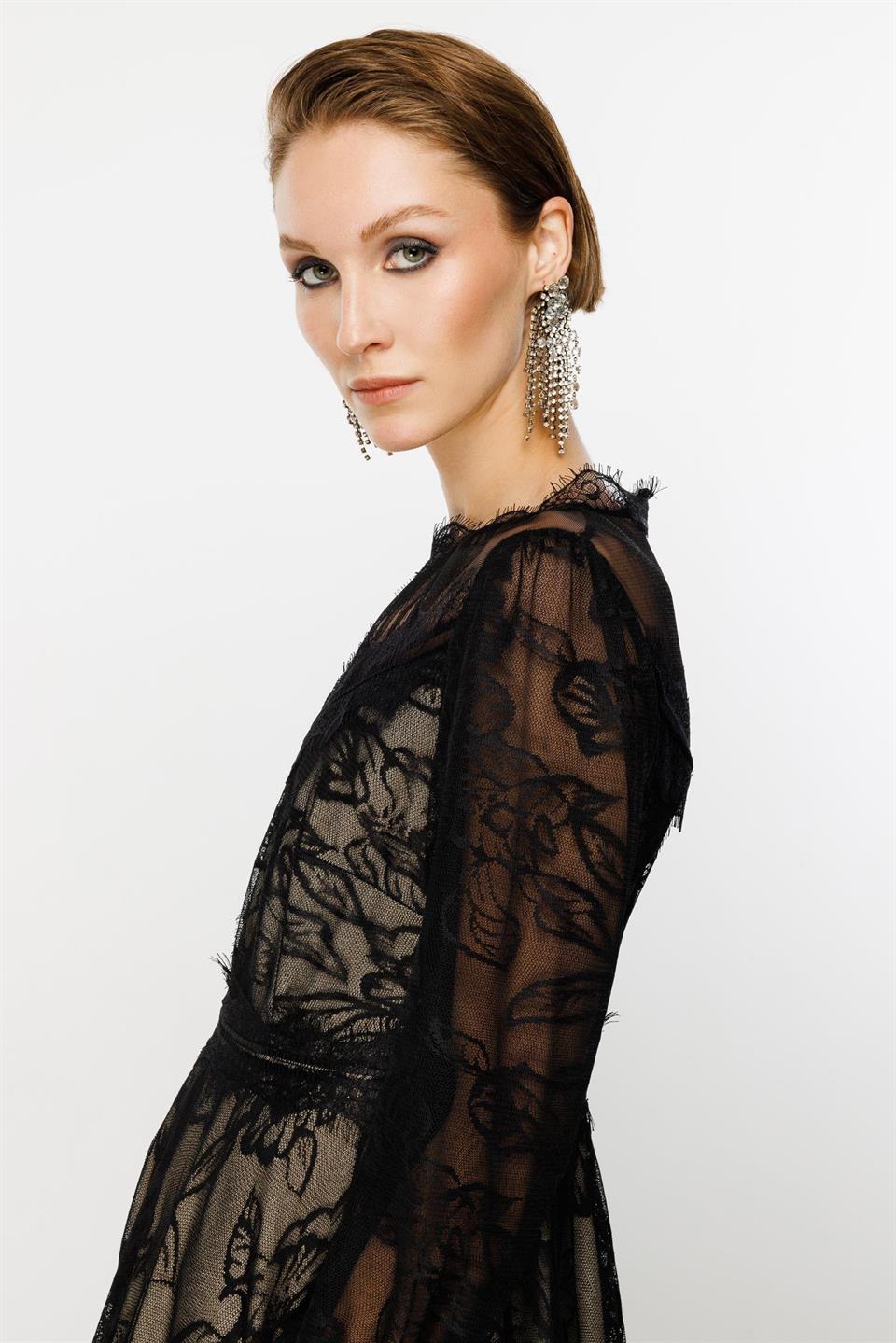 Dantel Detay Bej Astarlı Maxi Boy Elbise SİYAH