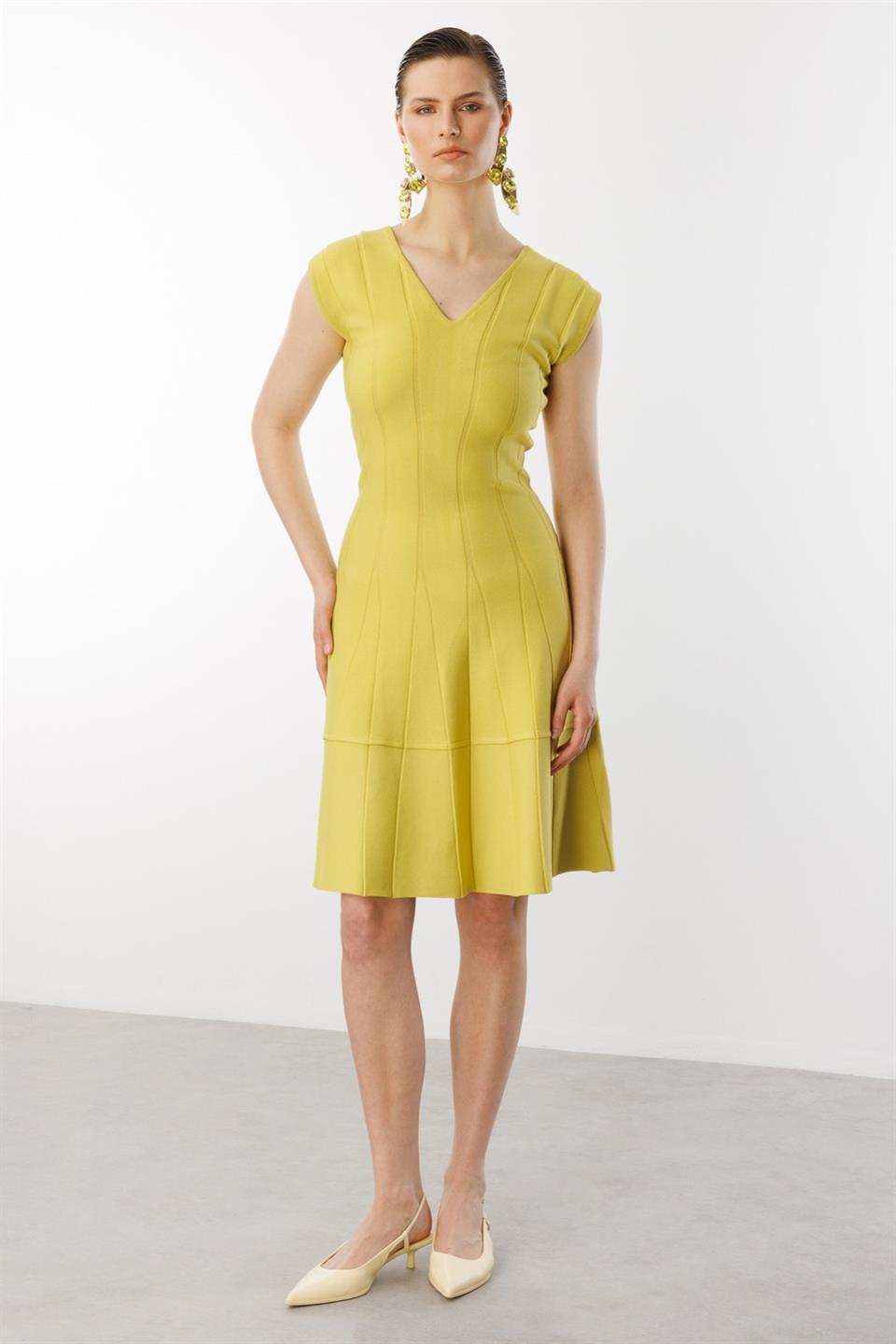 V-Neck Self-Striped Dress PISTACHI