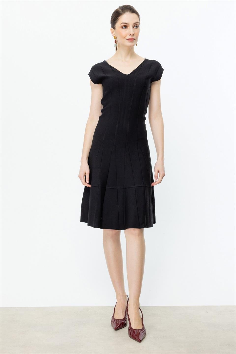 V-Neck Self-Striped Dress BLACK