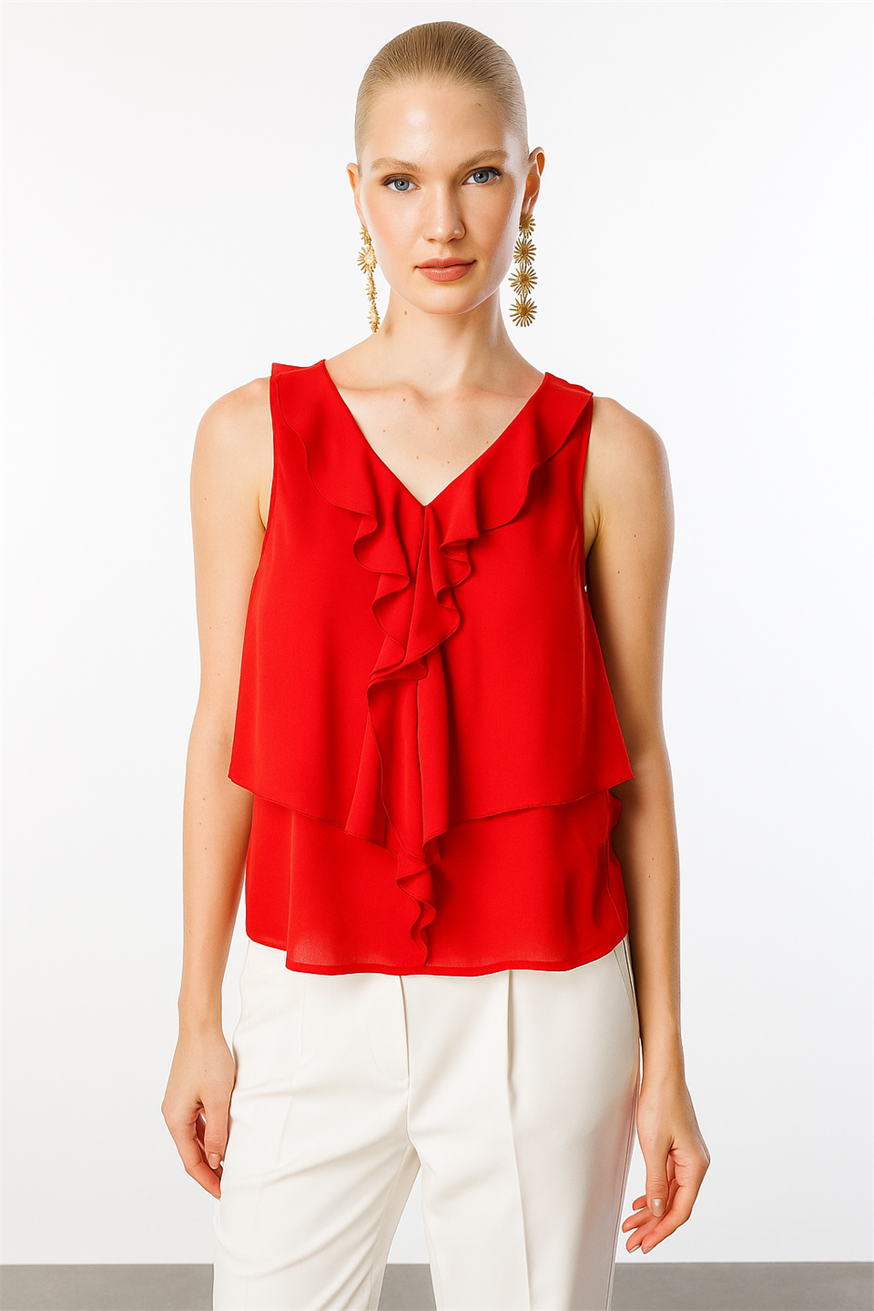 V Yaka Sırt Dekolteli Volanlı Bluz KIRMIZI