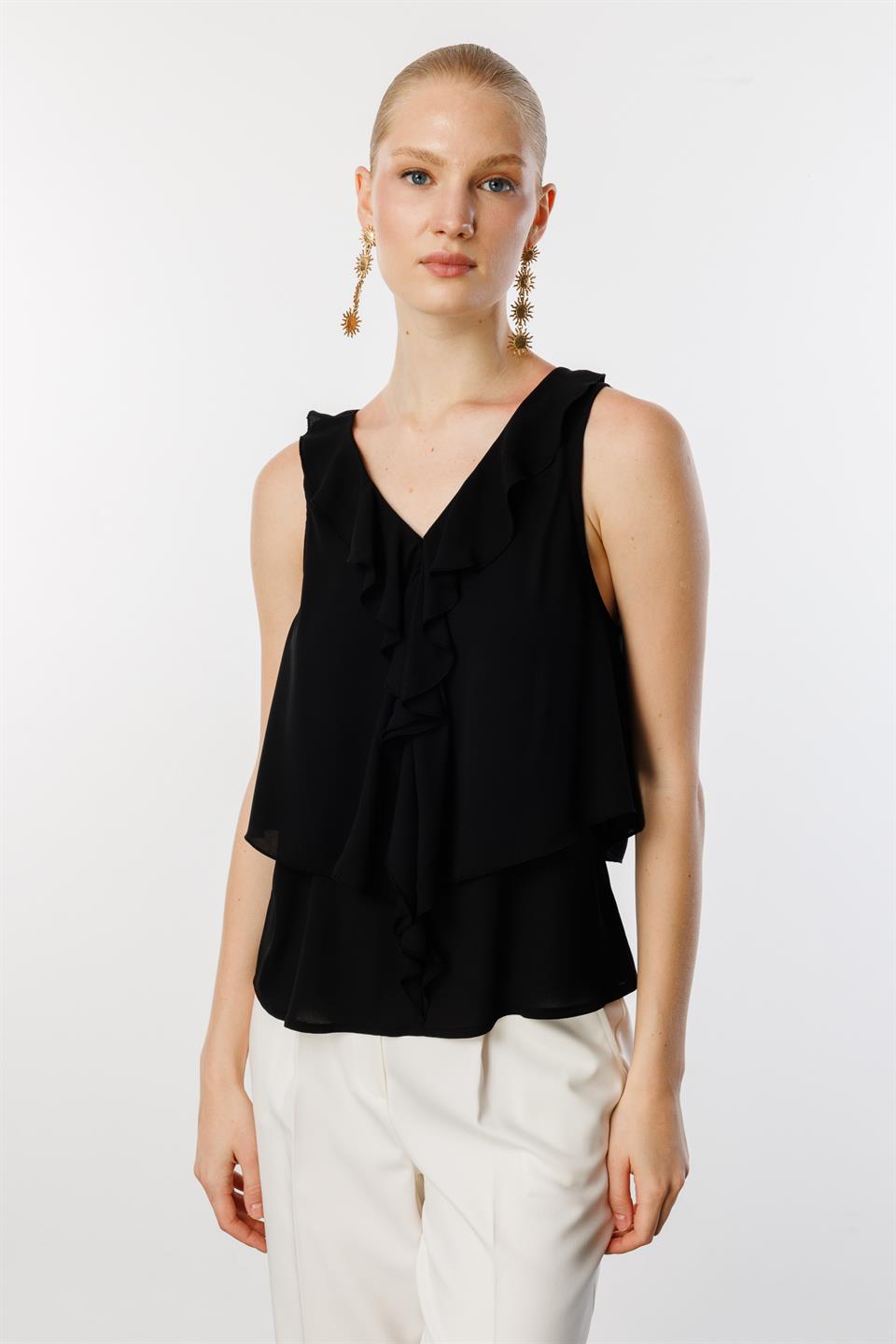 V Yaka Sırt Dekolteli Volanlı Bluz SİYAH