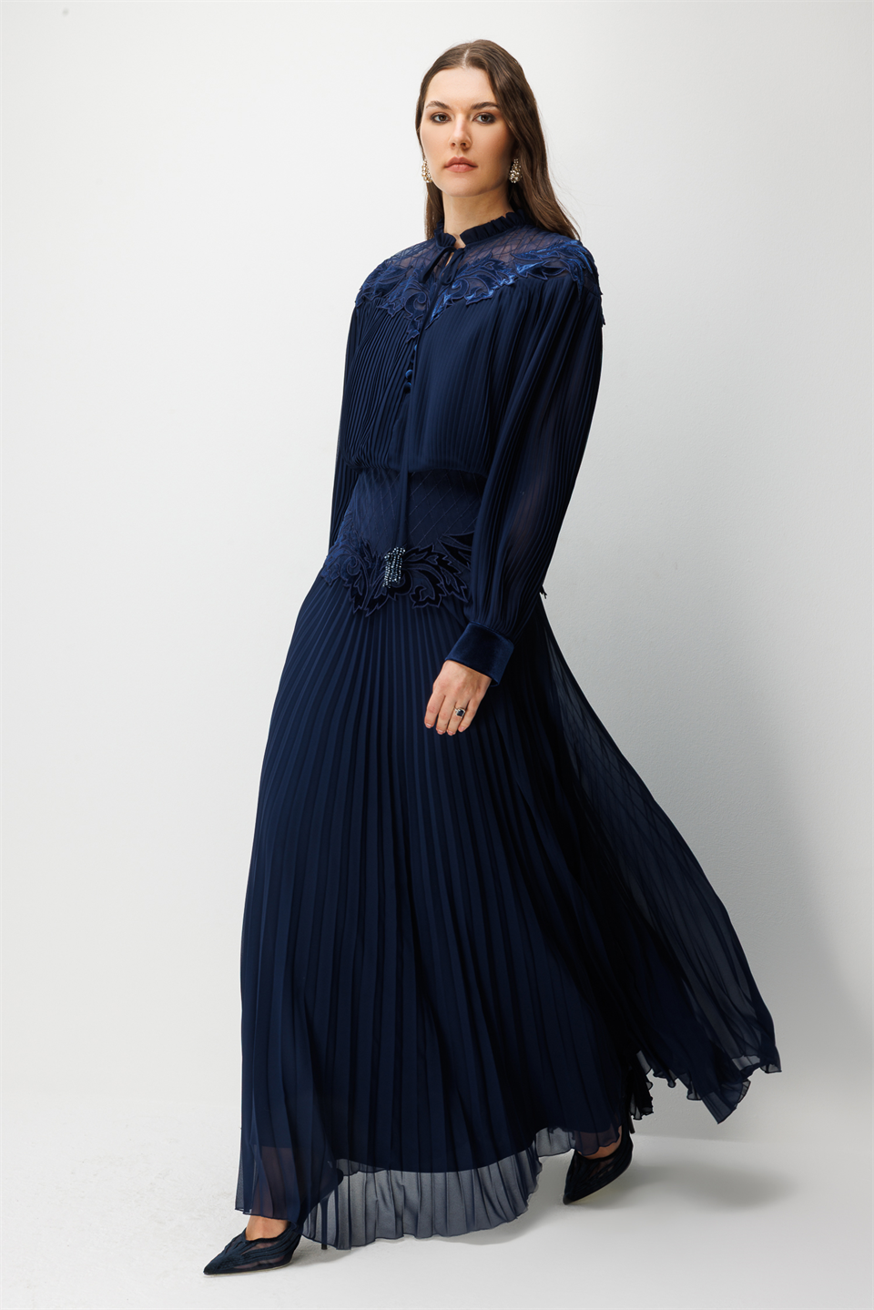 Yaka Bel Dantel İşleme Detay Maxi Boy Elbise LACİVERT