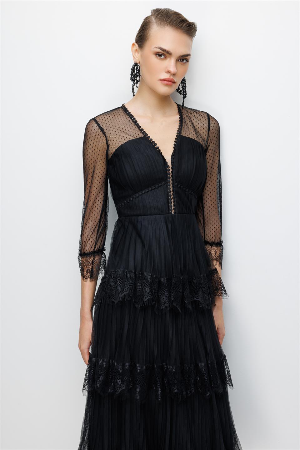 Yaka Birit Detaylı Tül Etek Elbise SİYAH