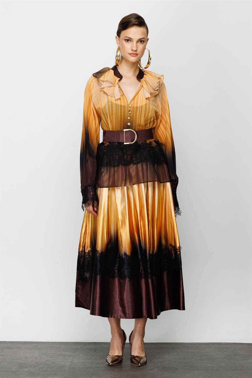 Yaka Fırfır Detaylı Kemerli Hardal Etek Takım