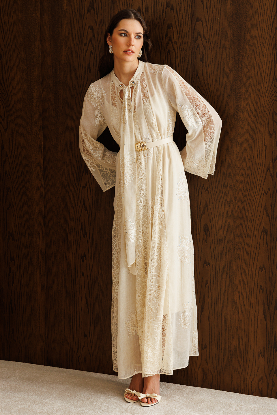 Yaka Şal Bağlama Detay Dantel Şeritli Maxi Boy Elbise EKRU
