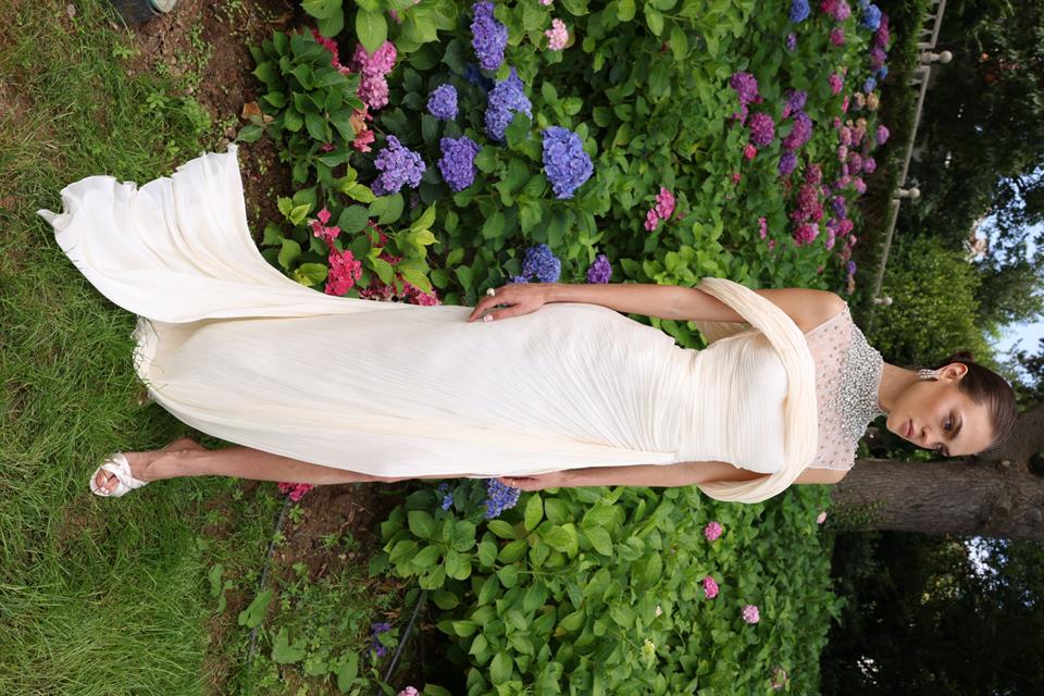 Yaka Taş İşleme Detay Kuyruklu Maxi Boy Abiye EKRU