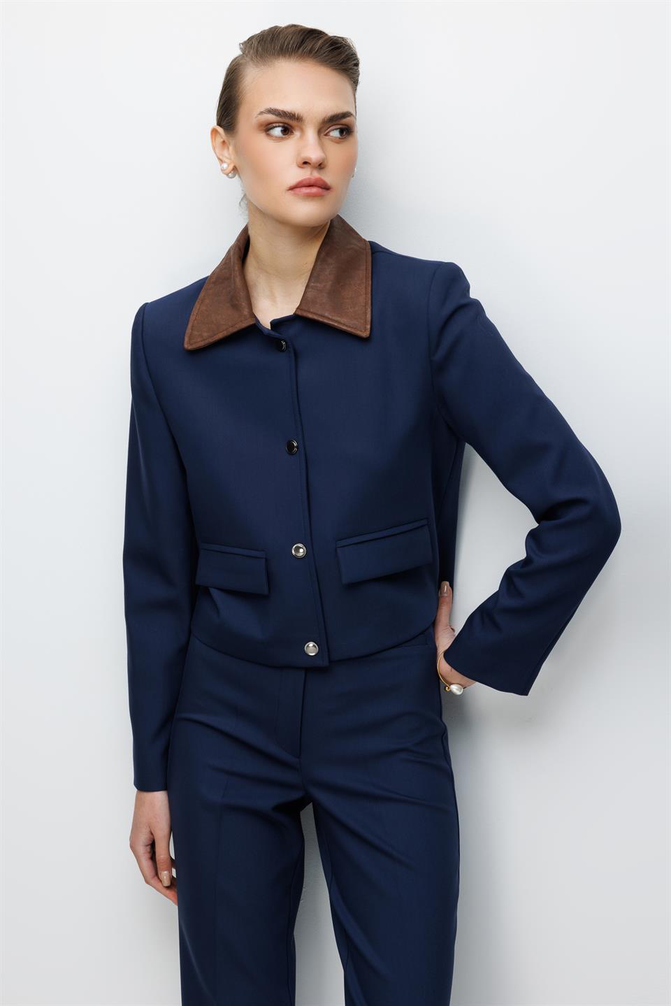 Yakası Deri Detaylı Ceket LACİVERT