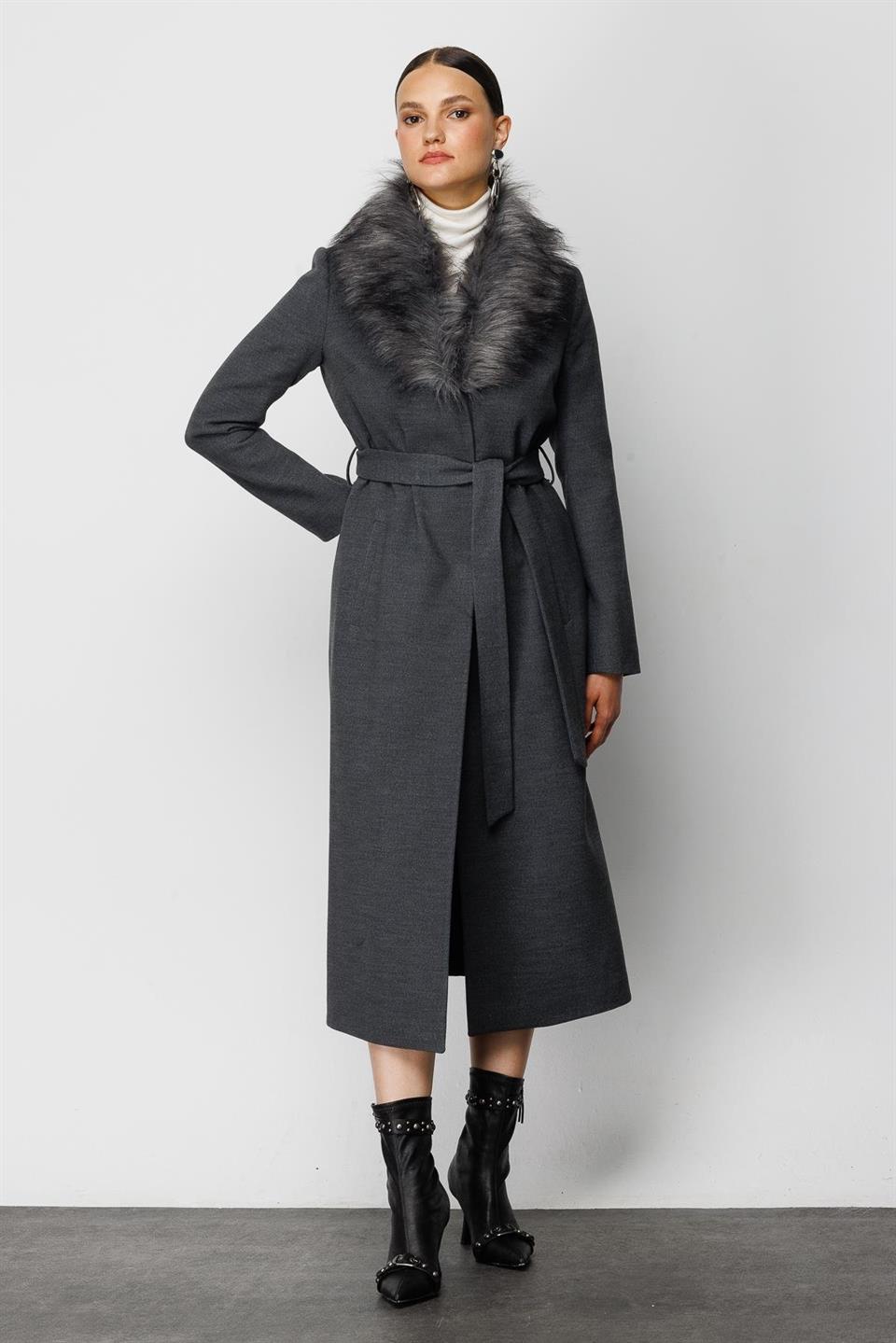 YAKASI KÜRKLÜ KAŞE KABAN GRİ