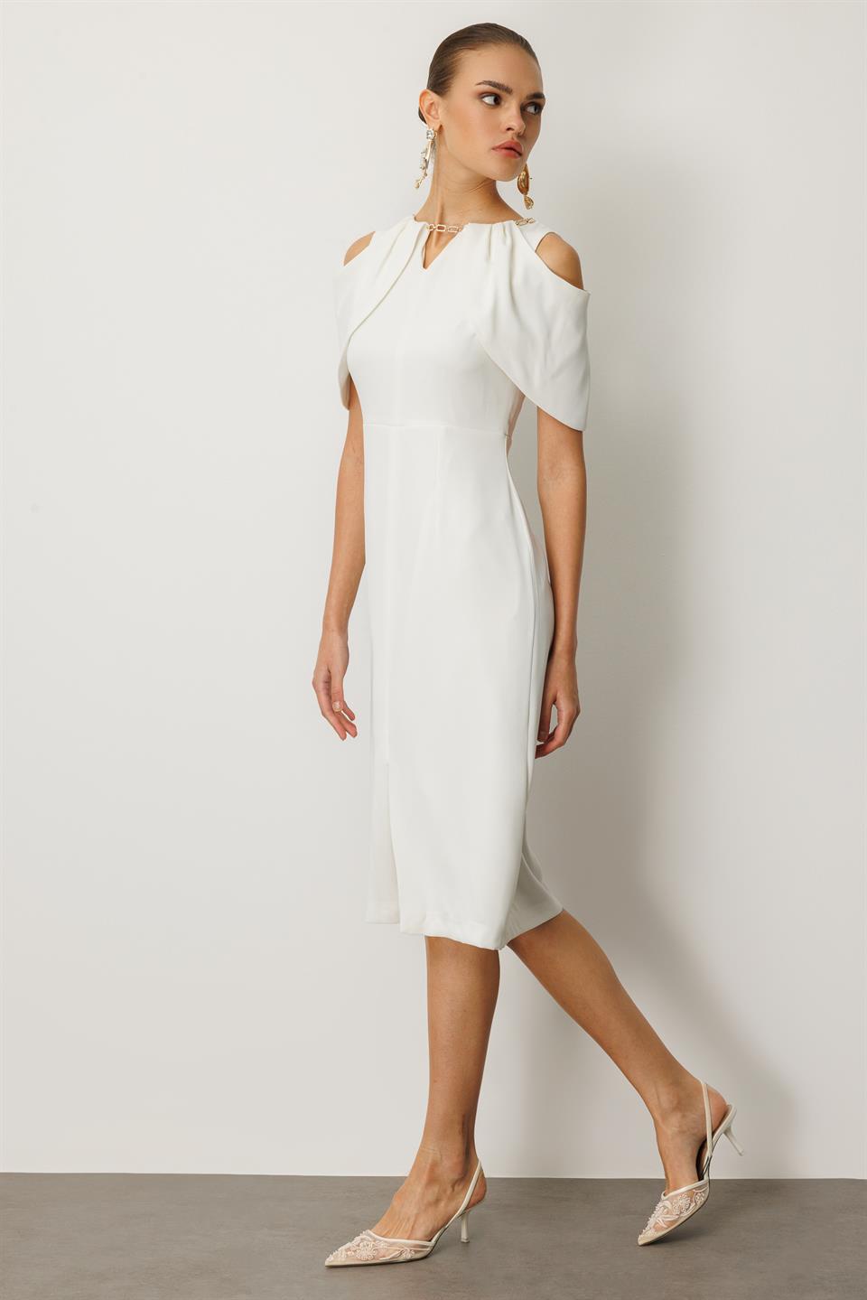 Yakası Taşlı Zincirli Midi Boy Elbise BEYAZ