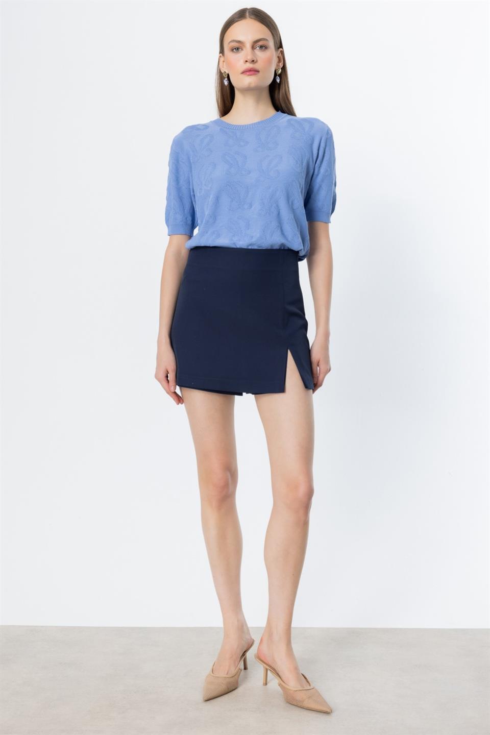 Yanı Yırtmaçlı Şort Etek LACİVERT