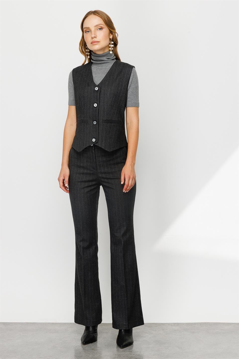 Buttoned V Neck Vest Gray