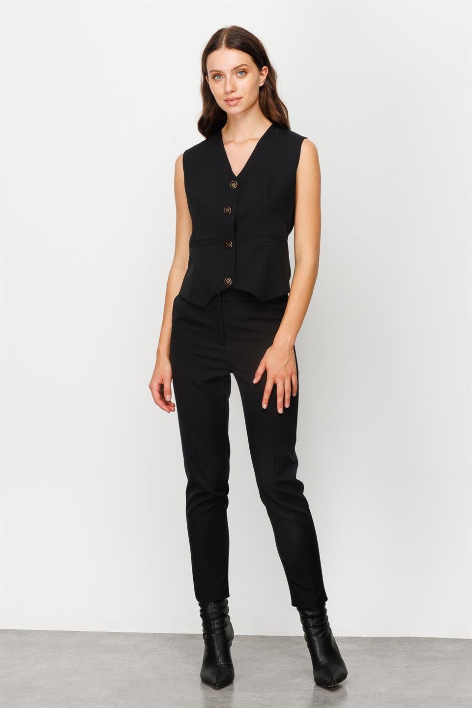 Buttoned V Neck Vest Black