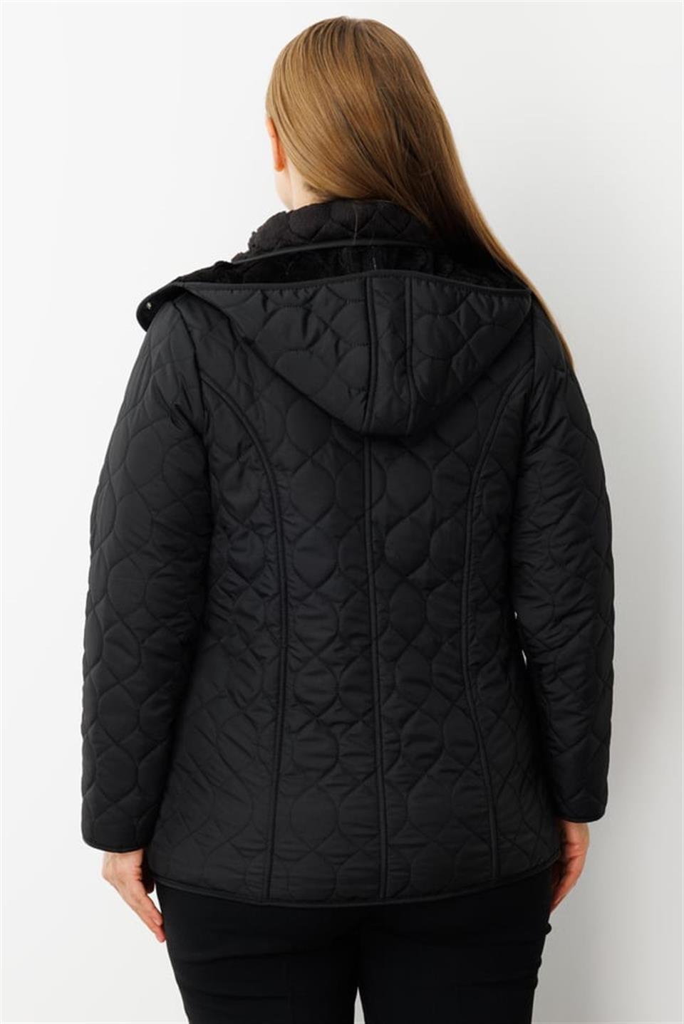 Chain Pattern Quilted Coat BLACK