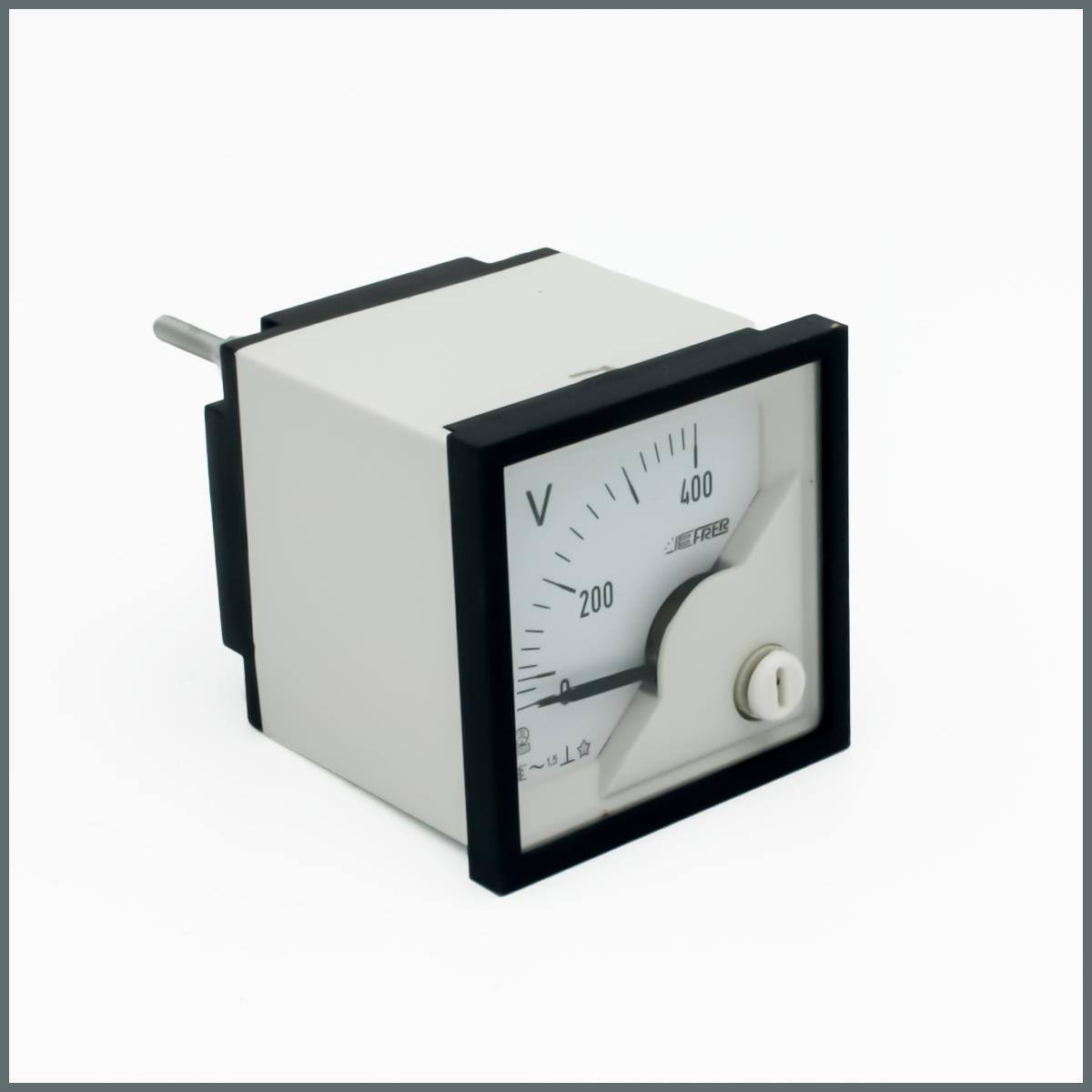 Frer Direkt girişli 90° AC voltmetre 48x48 mm. Skala:400V