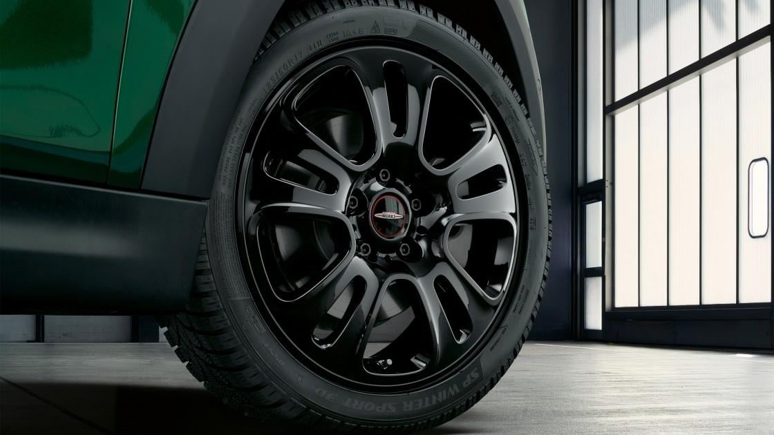 MINI Cooper F55 - F56 ve F56 BEV - MINI Cabrio F57 ve LCI 17'' Double Spoke 510 Siyah Jant ve Lastik Seti