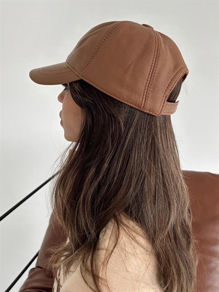 Leather hat mink