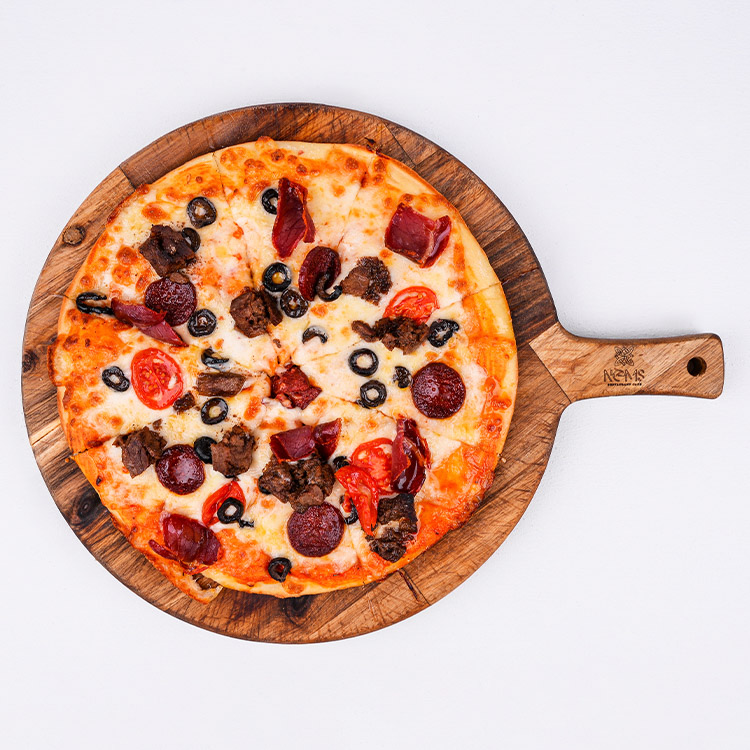 Şarküteri Pizza